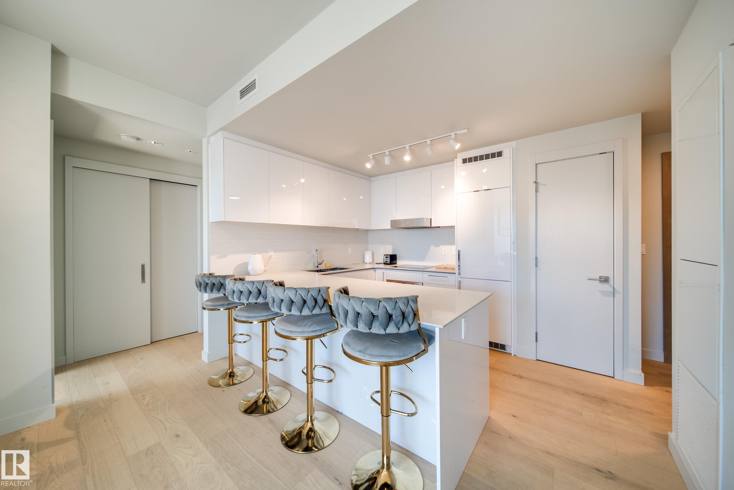 Picture for #3505 10360 102 ST NW