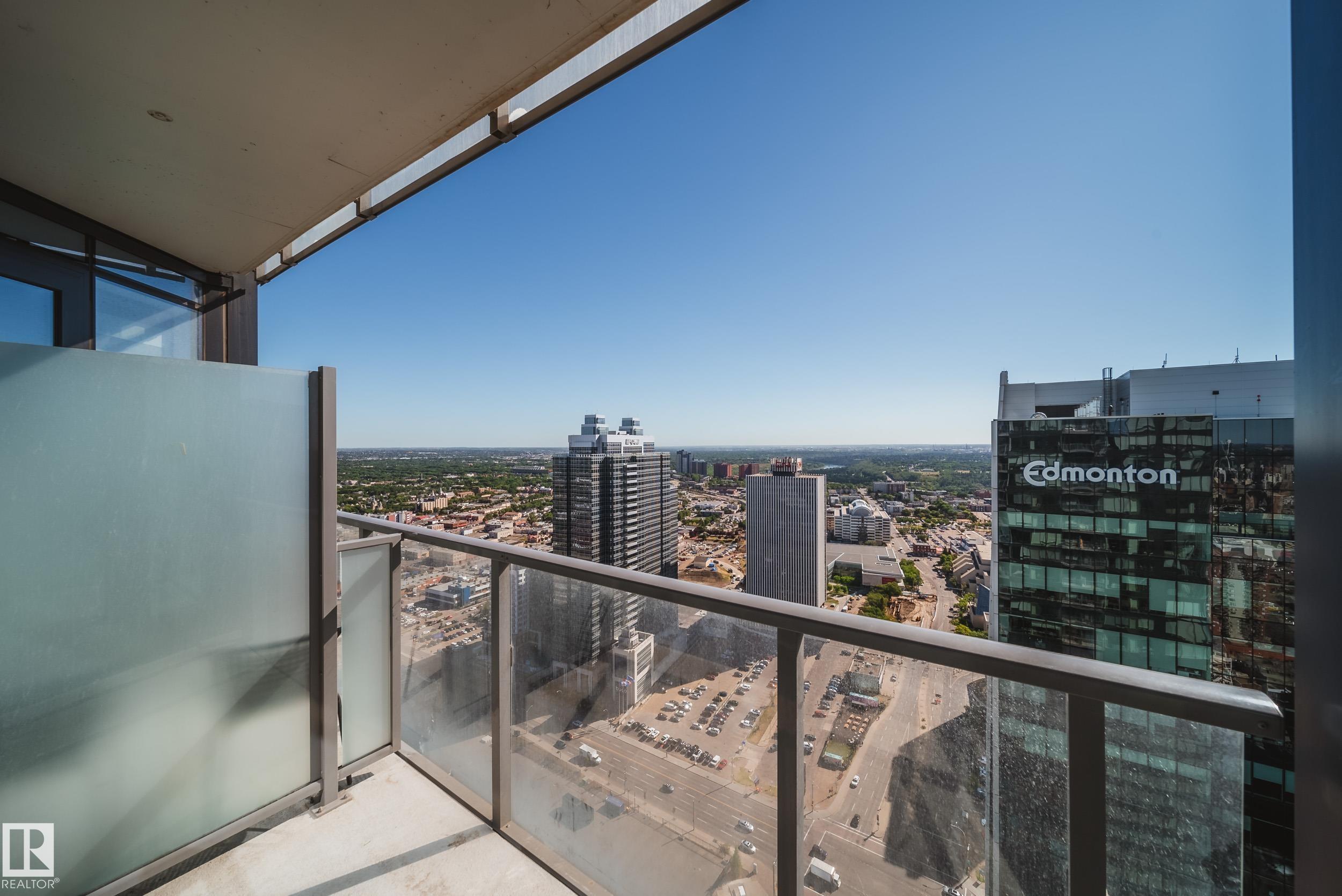 https://zimg.paragon.ice.com/ParagonImages/Property/PM/RAE/225383046/9/0/0/e06abfdb08b229825bb38e97e7f12670/1/b61233bdf1b3e86717e7742db2995494/225383046-FFAA7140-F949-4C59-BC2F-3BBEE1A85AEF.JPG