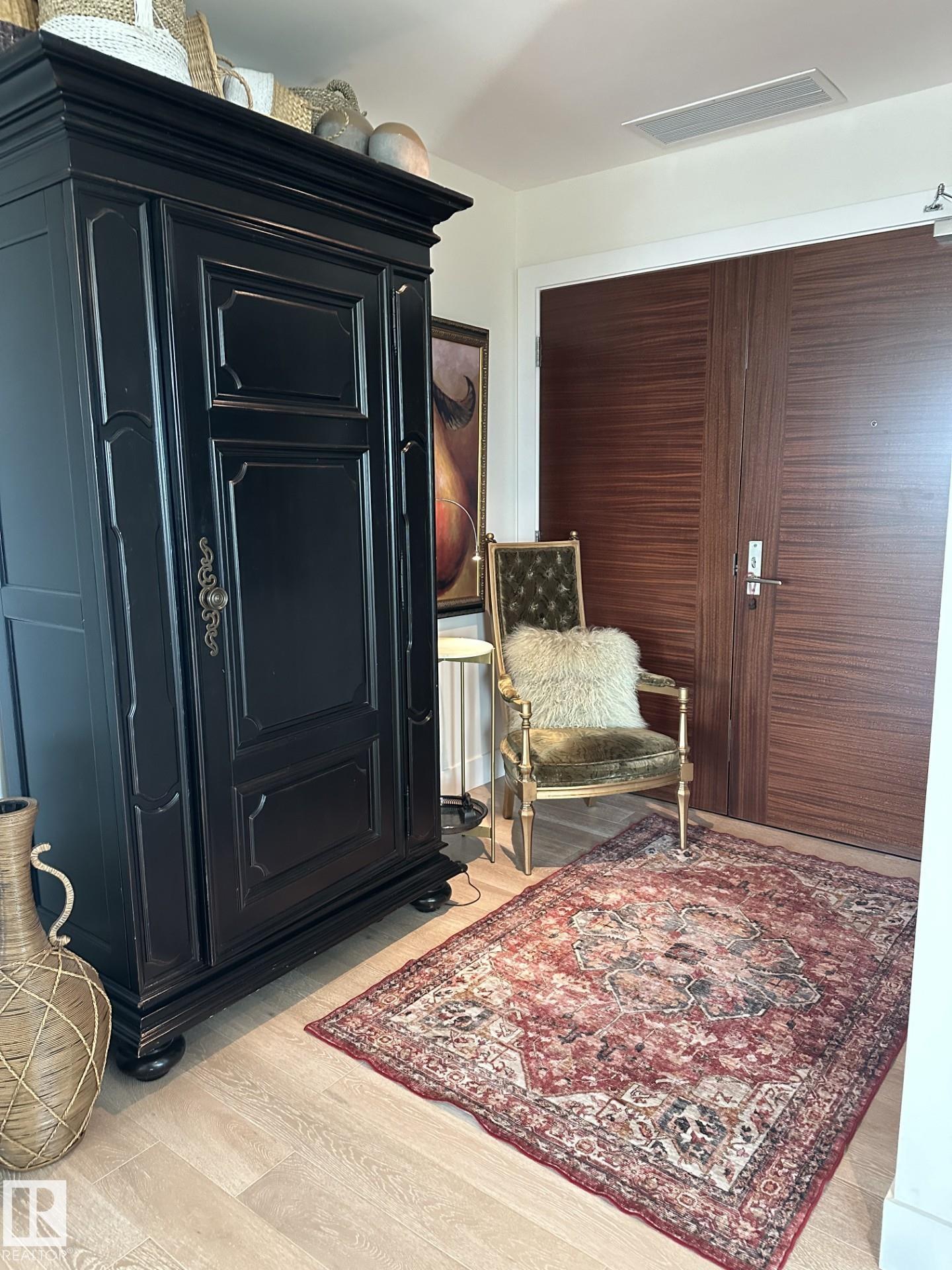 Picture for #1403 11969 JASPER AV NW