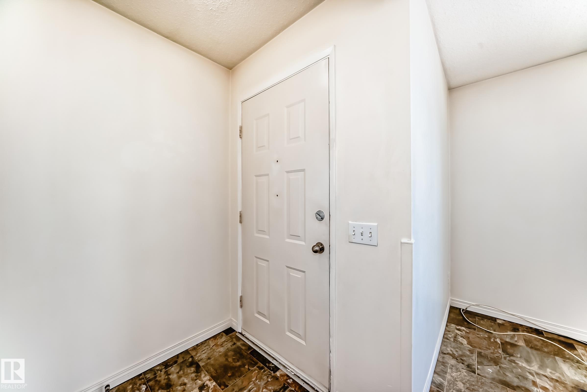 Picture for 16912 101 ST NW