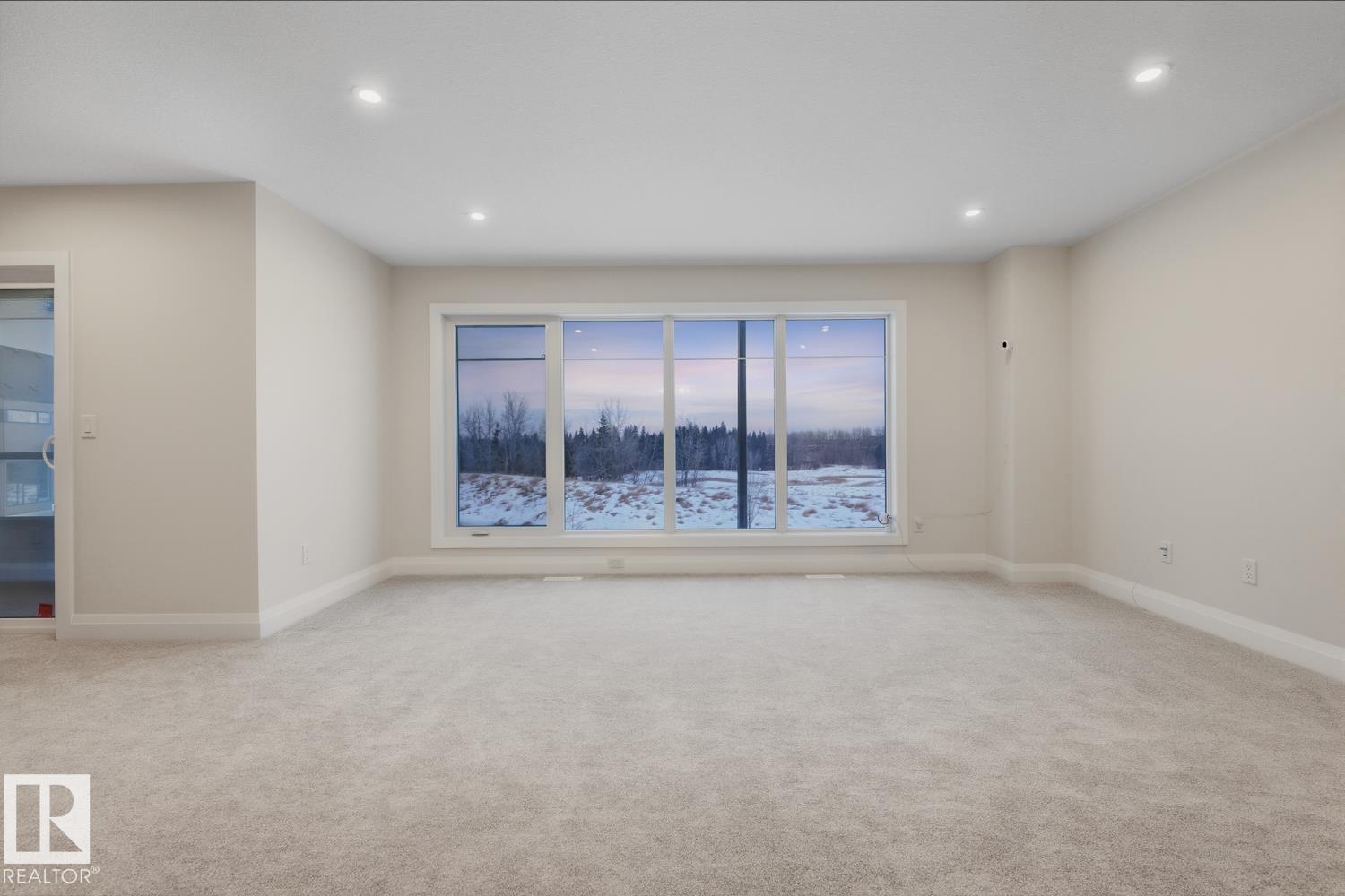 https://zimg.paragon.ice.com/ParagonImages/Property/PM/RAE/225383508/29/0/0/8c5b1410796f00868dcf45c9d6a94239/1/7842a62ae7acb7de2ba320d17348d005/225383508-903b123f-8a46-409e-b592-a7bfcfc67143.JPG