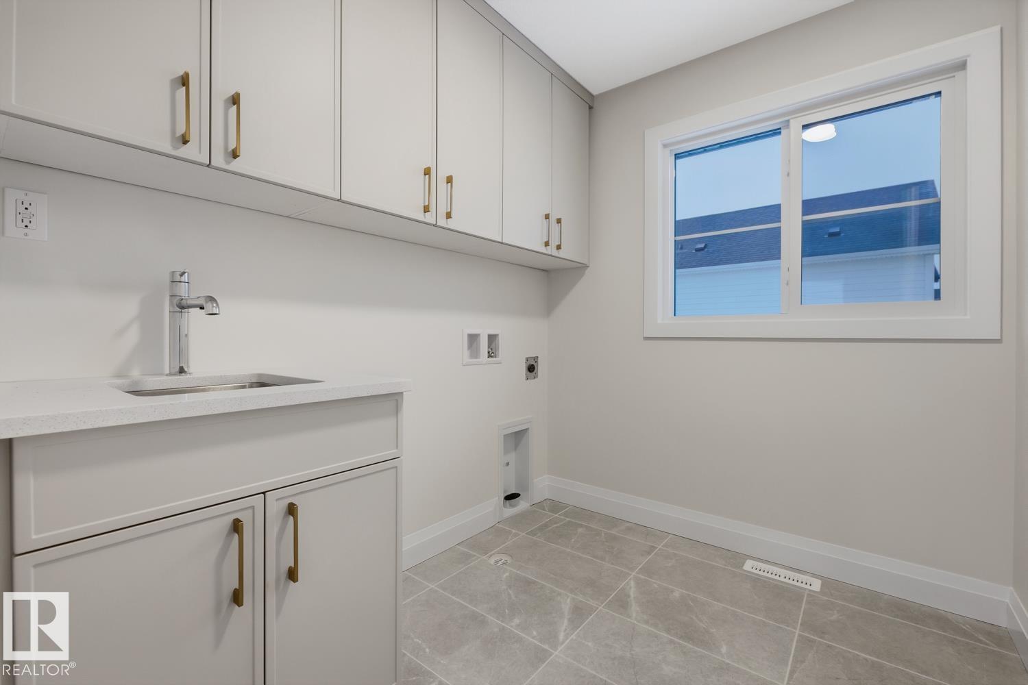 https://zimg.paragon.ice.com/ParagonImages/Property/PM/RAE/225383508/45/0/0/b53e3ded617b4e0ebf6b5cf931d925d0/1/7842a62ae7acb7de2ba320d17348d005/225383508-7fd45970-91ae-435e-9c5c-7d98e17ec3b4.JPG