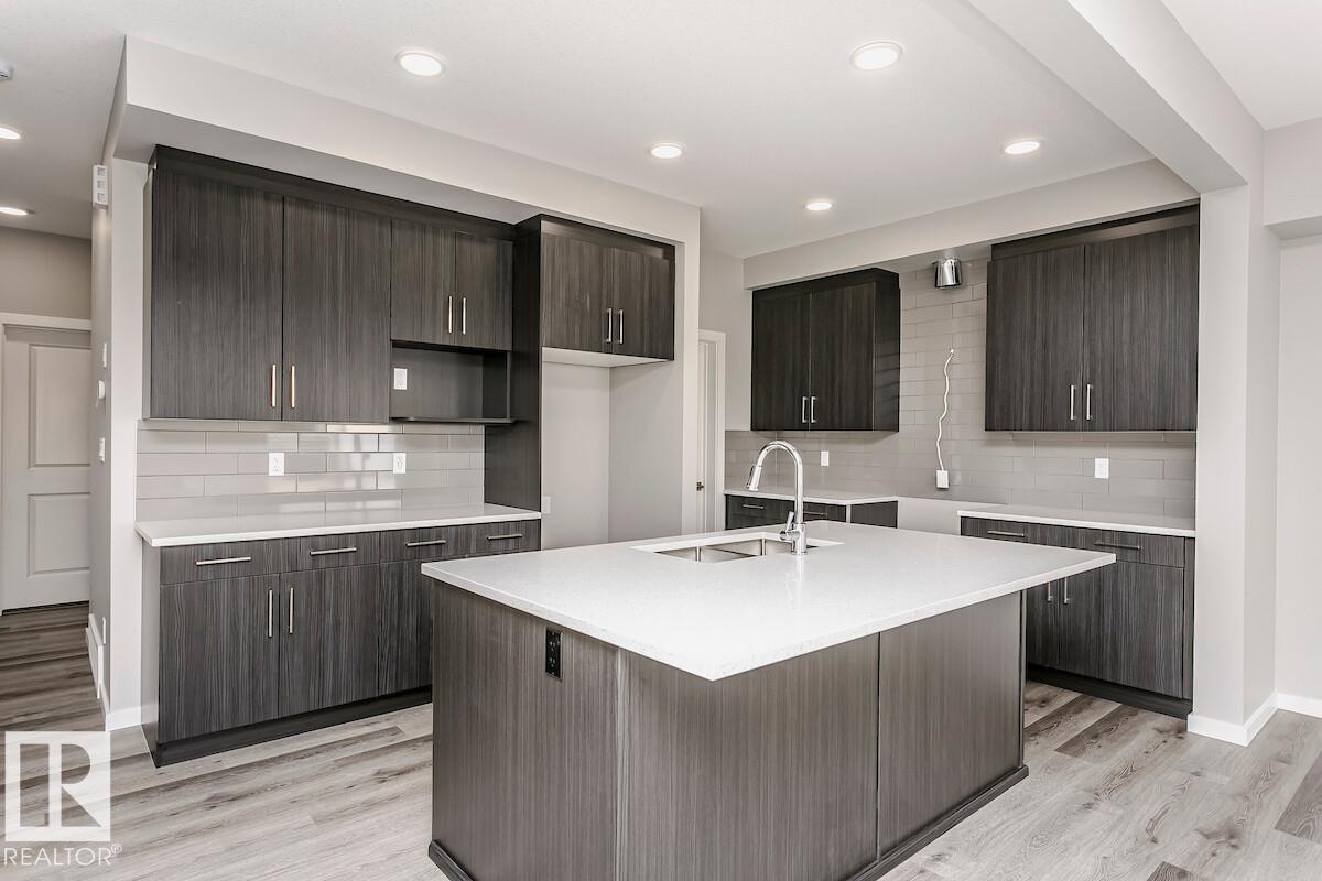 Picture for 6275 29 AV SW