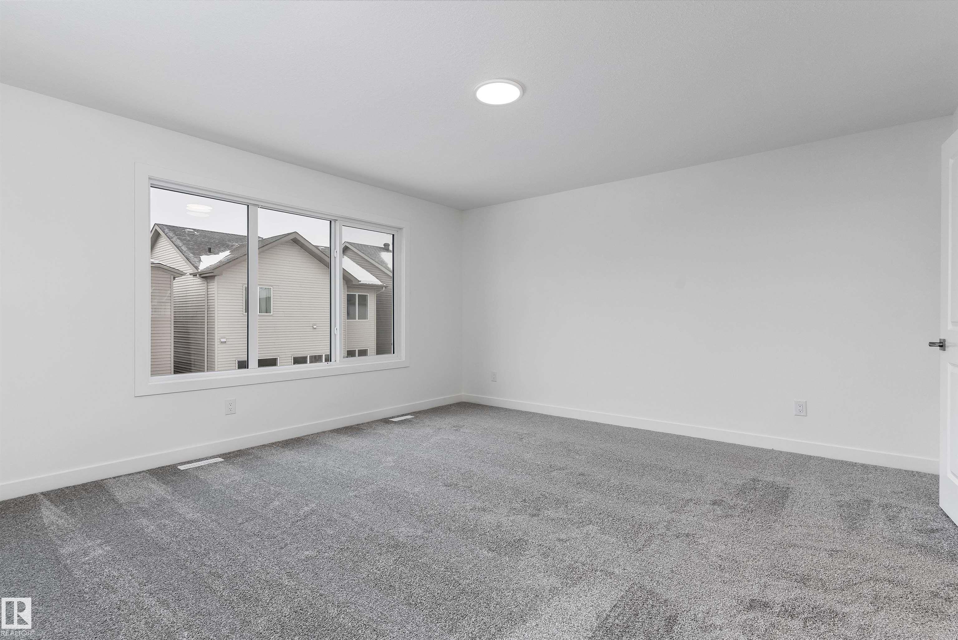 https://zimg.paragon.ice.com/ParagonImages/Property/PM/RAE/225383788/37/0/0/7f433d9a540599f805b155ad6d5364f3/1/8a9d61b40f61ca32fb4dafe63dc79c02/225383788-9336bd61-759c-45c2-986b-bcf78e0e5030.JPG