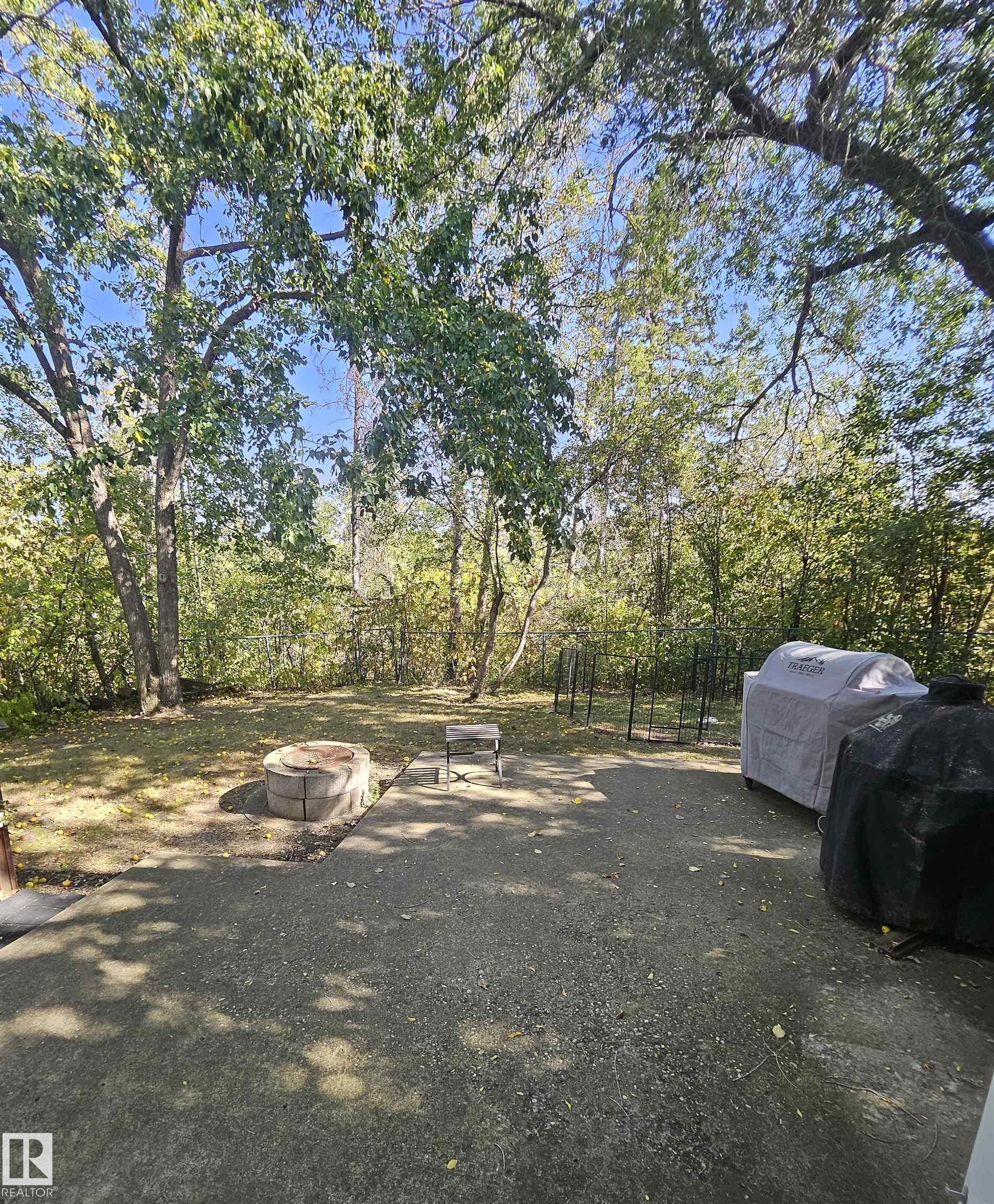 https://zimg.paragon.ice.com/ParagonImages/Property/PM/RAE/225383842/44/0/0/d98933f5058daacf59e997ca711b8926/1/a814ff593f0d1b2aea5c7d57b3169b2b/225383842-ca7dfcb9-d1a1-4d90-9f69-0f233a70be6f.JPG