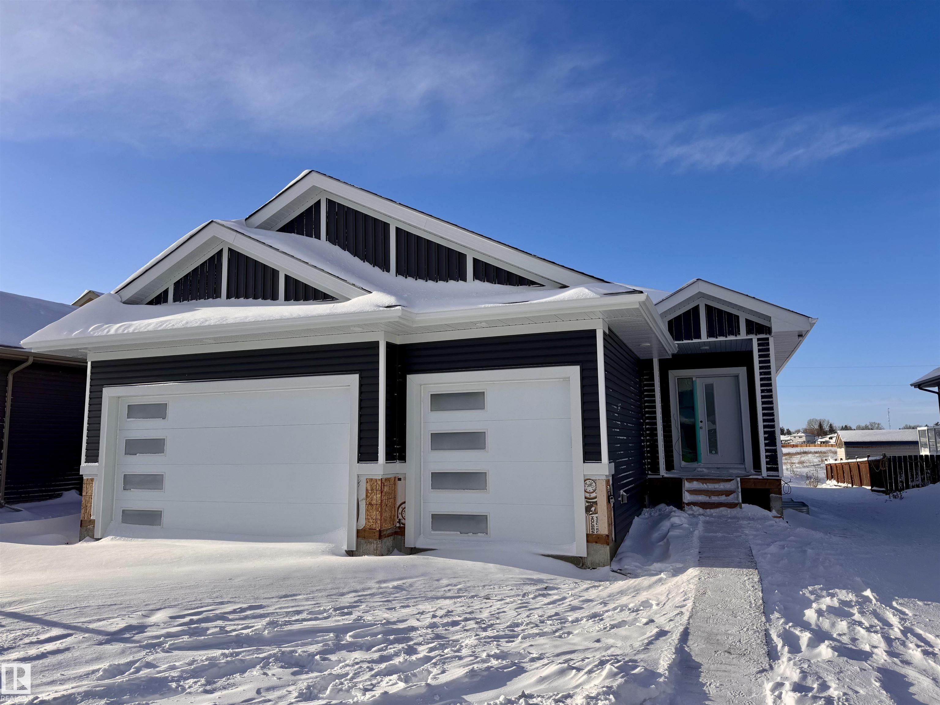 107 EAST VIEW DR, Morinville - 4 bedroom Detached Single Family for sale