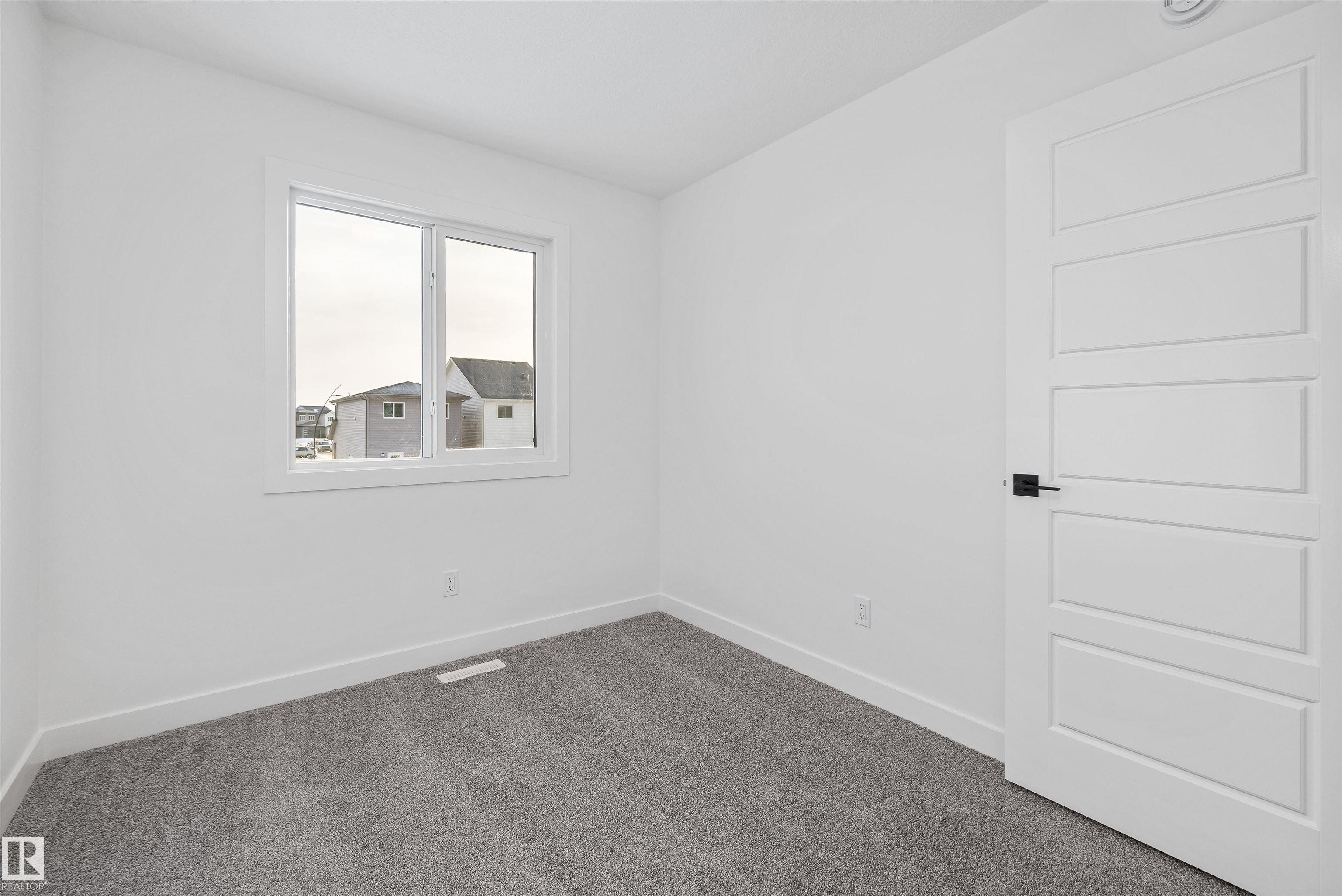 https://zimg.paragon.ice.com/ParagonImages/Property/PM/RAE/225383970/25/0/0/8476ab4576ffe77db10f86919ddbc84f/1/cef79b0d5b2fdc0bd2d47202ef79d2a1/225383970-83de2622-fe0a-40ec-bd45-bc8d4b52692b.JPG