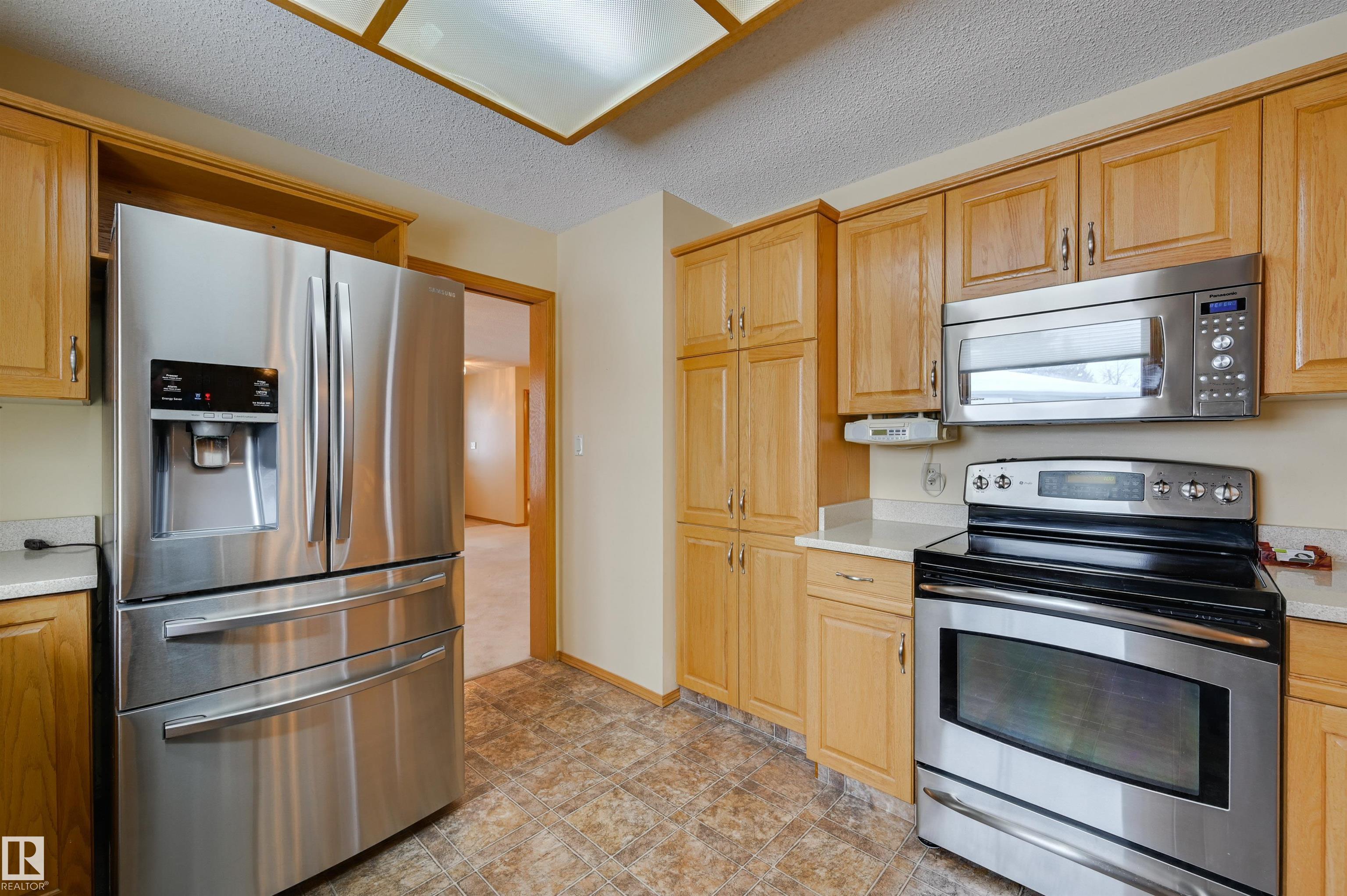 Picture for 752 WILKIN CL NW