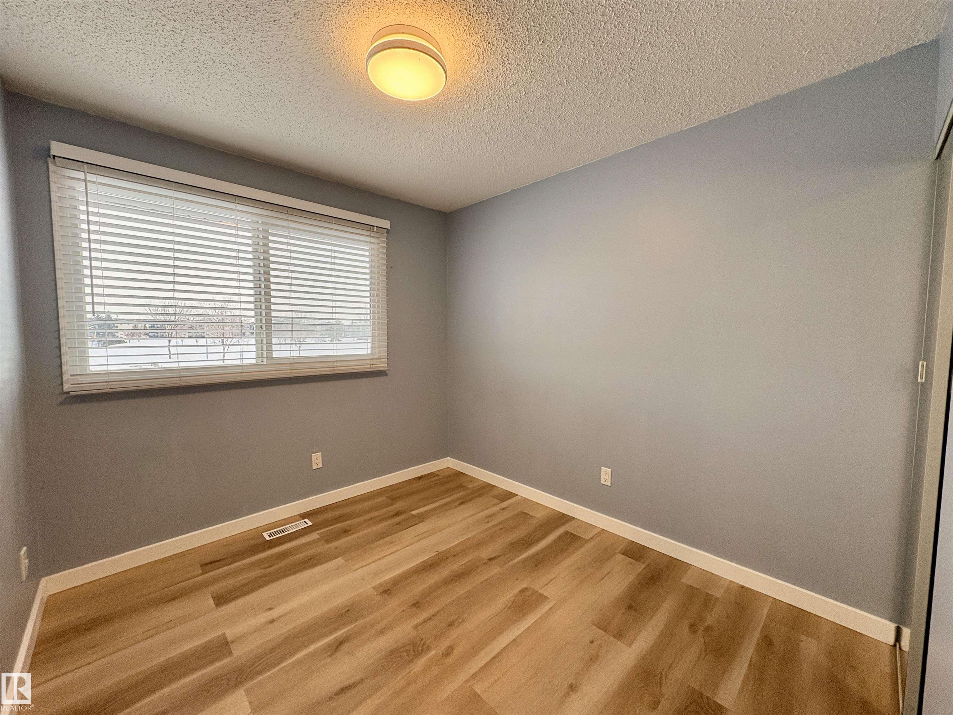 Picture for 13279 47 ST NW