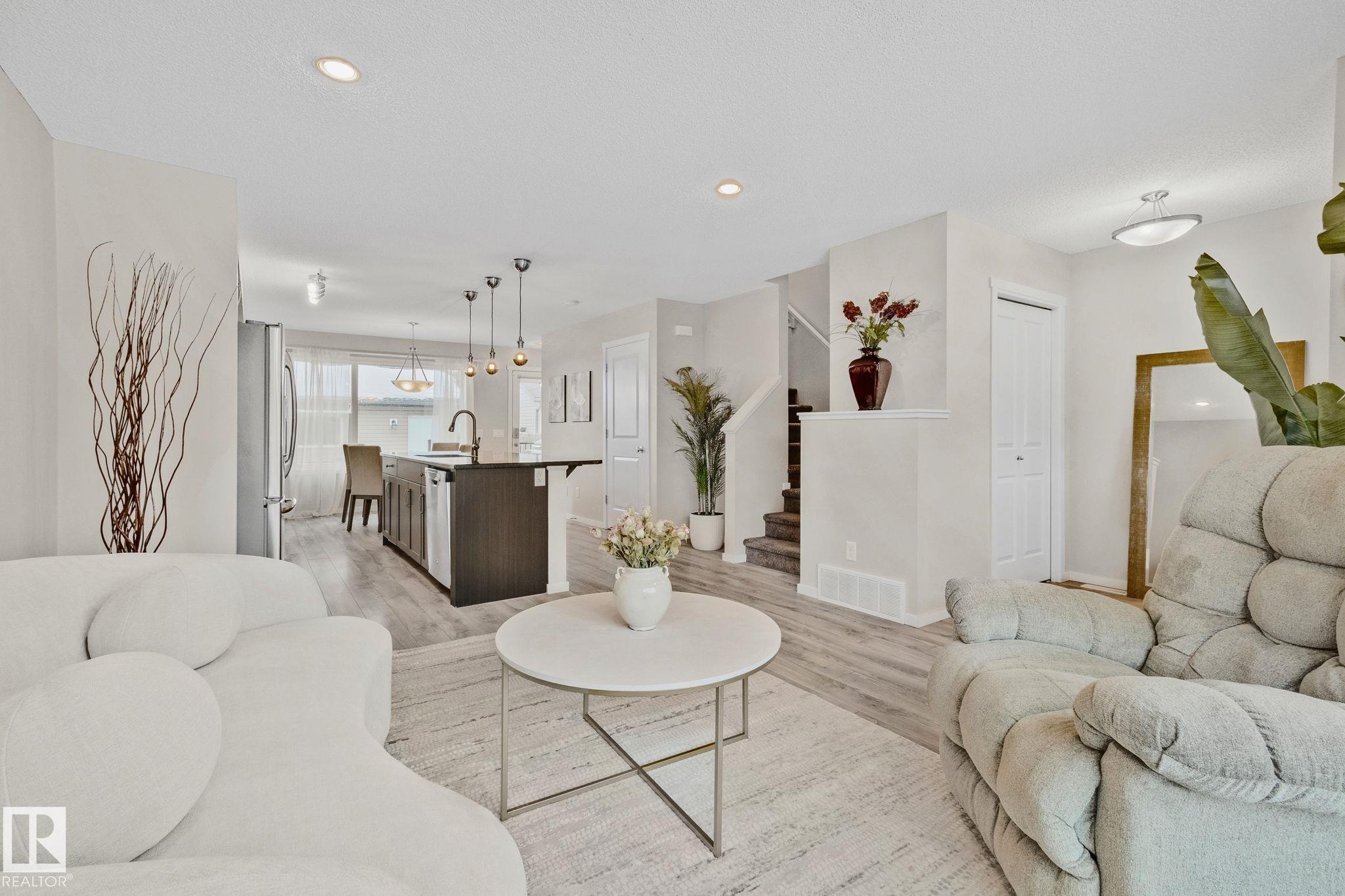 2830 18a Avenue NW, Laurel, Edmonton