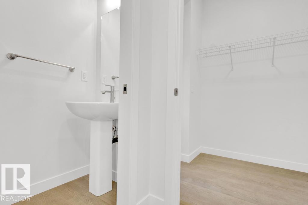 Photo 11 at 3745 Erlanger Drive NW, Edgemont, Edmonton