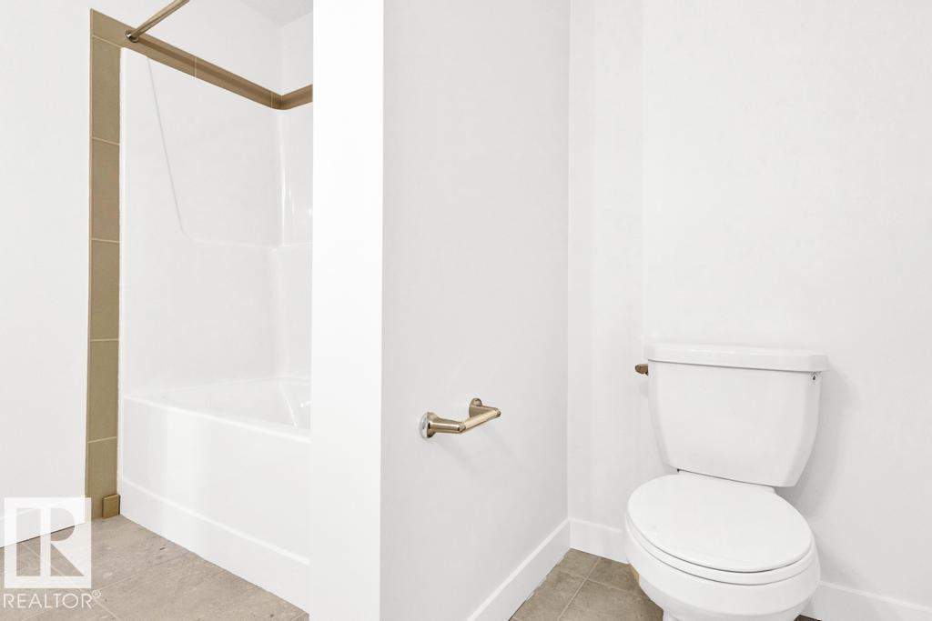 Photo 15 at 3745 Erlanger Drive NW, Edgemont, Edmonton