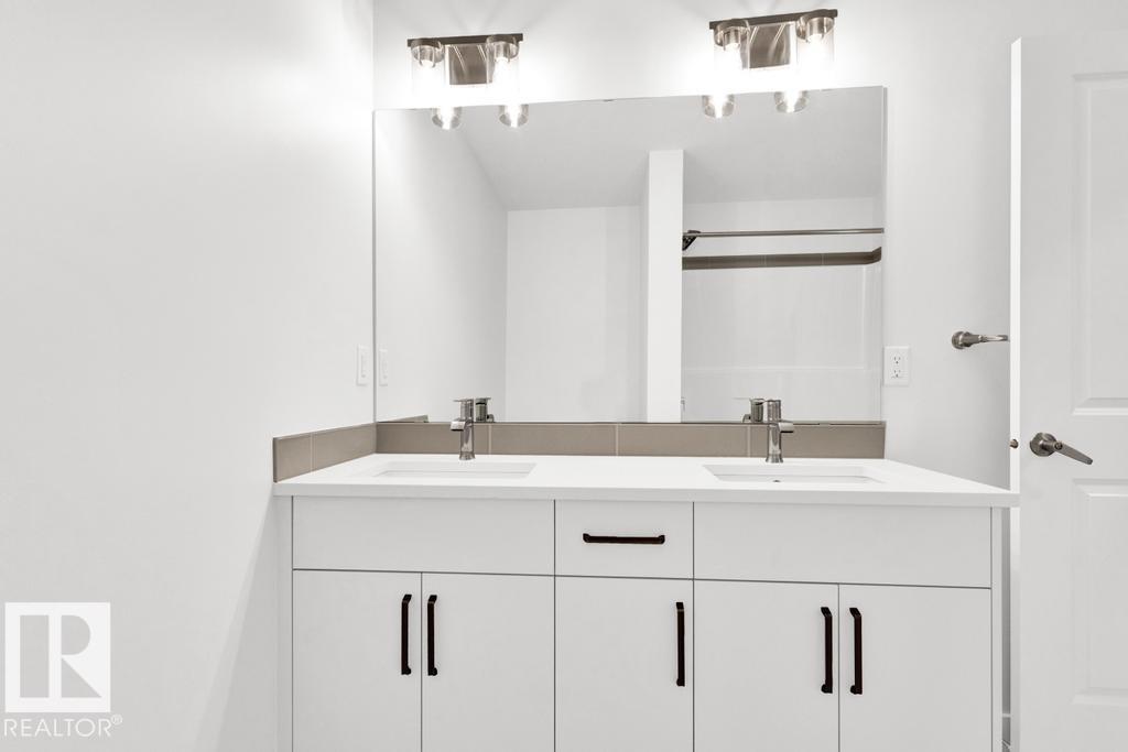 Photo 16 at 3745 Erlanger Drive NW, Edgemont, Edmonton