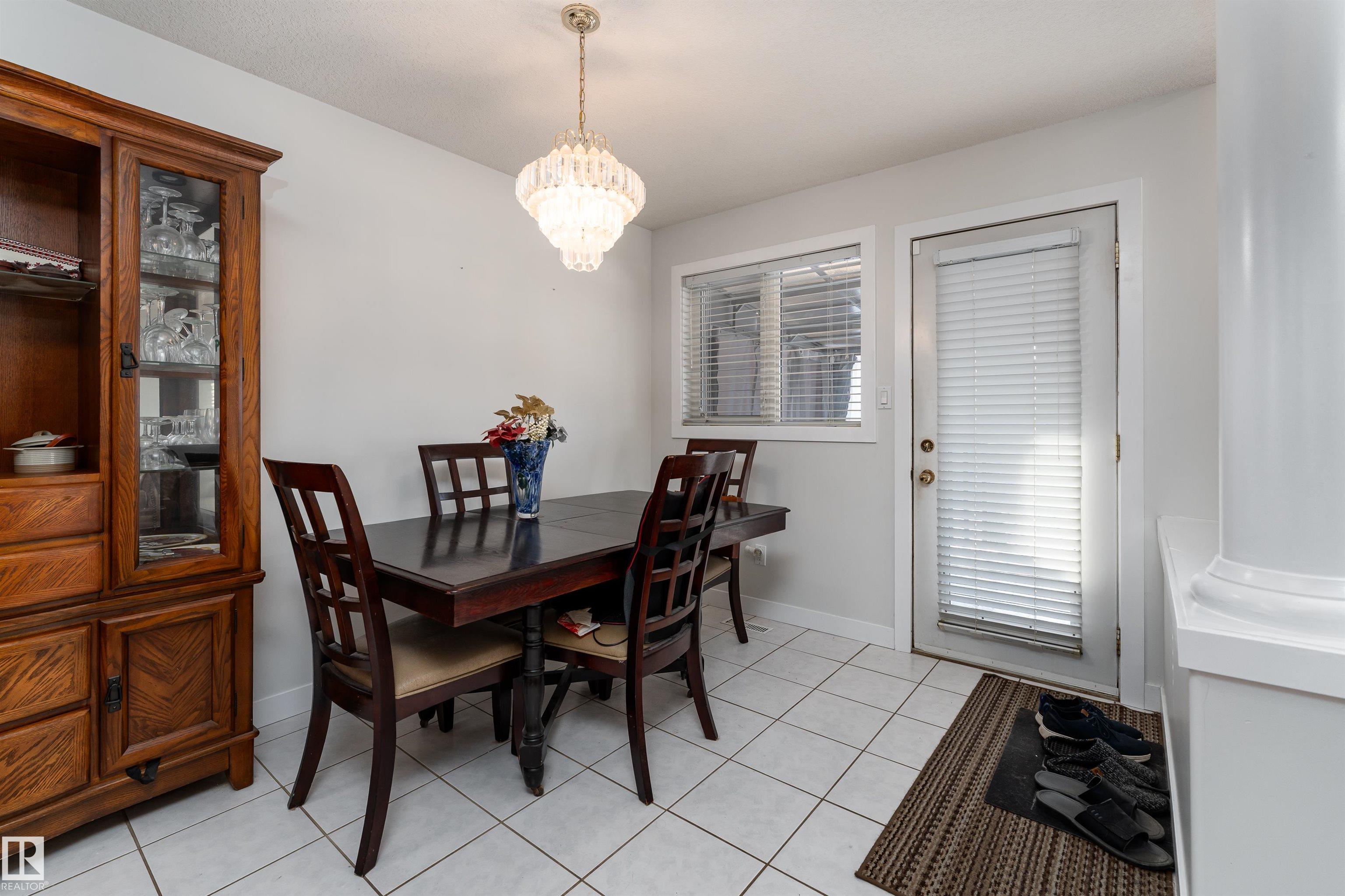 948 Ormsby Wynd NW, Ormsby Place, Edmonton