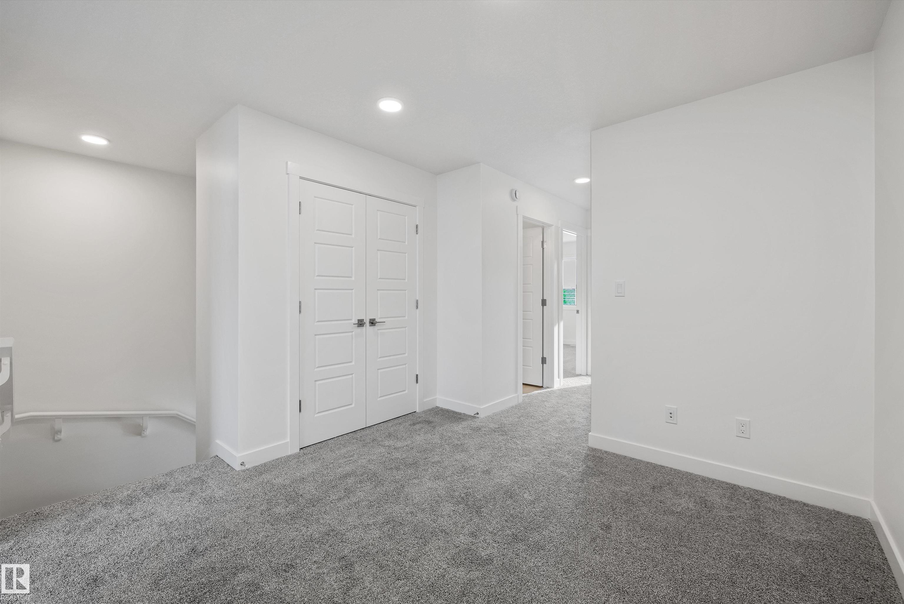 https://zimg.paragon.ice.com/ParagonImages/Property/PM/RAE/225384079/23/0/0/eb6080fc4aa1d75f3882ec33f2c28874/1/02ce8ccb89143866be5a1d778ee9b900/225384079-5d23d367-2e54-4ab9-bddb-c5ff100960d8.JPG