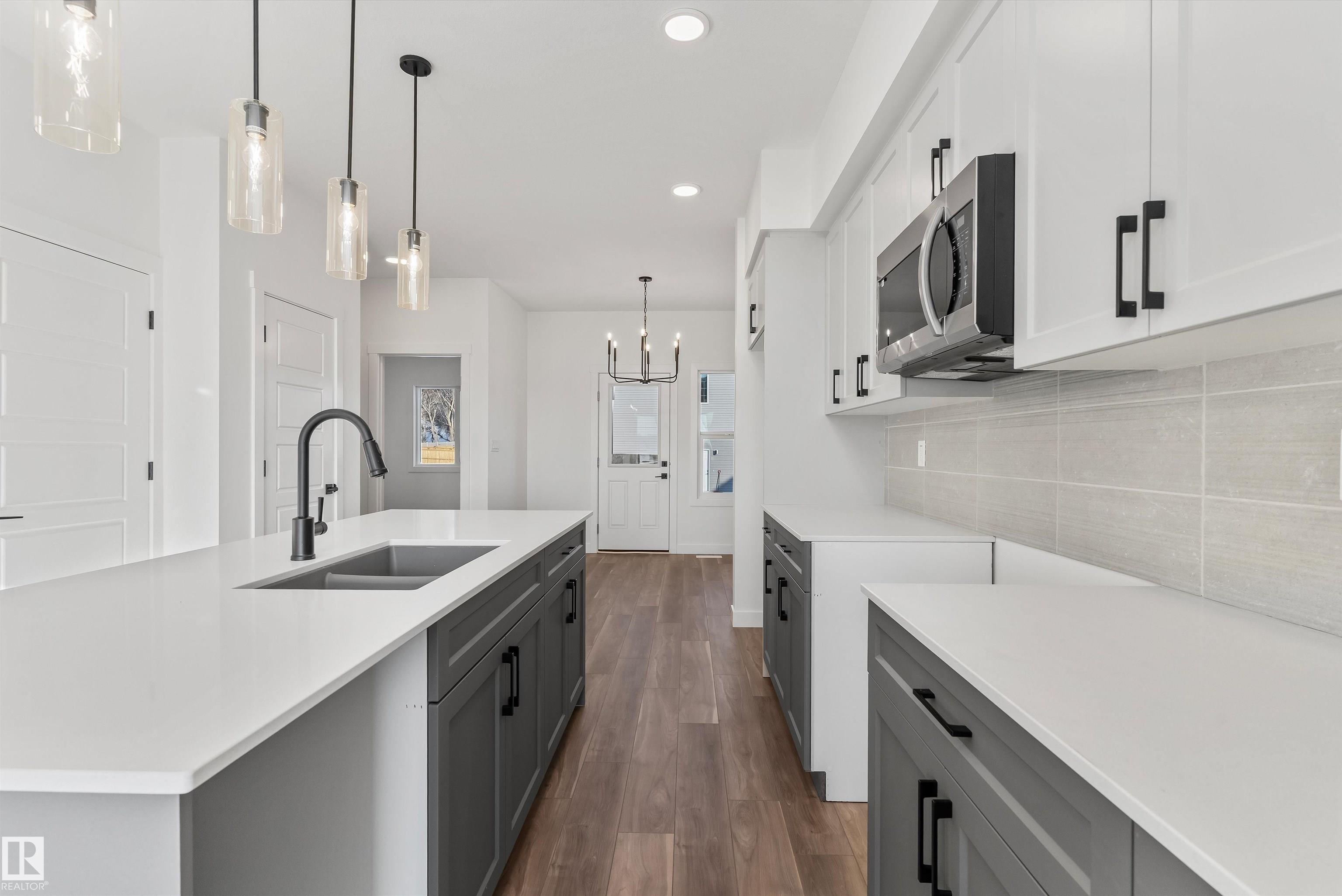 Photo 12 at 20816 40 Avenue NW, Edgemont, Edmonton