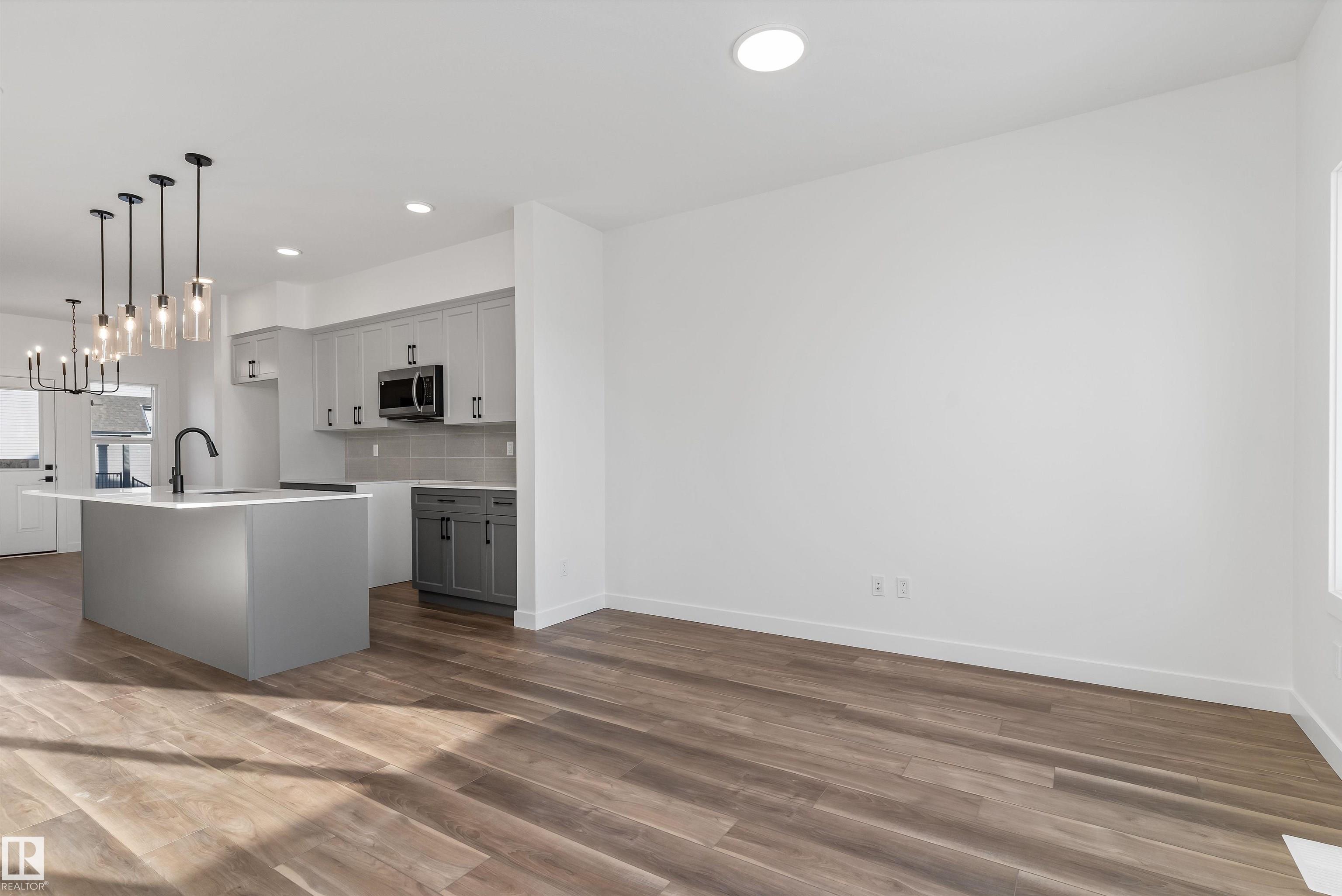 Photo 7 at 20816 40 Avenue NW, Edgemont, Edmonton