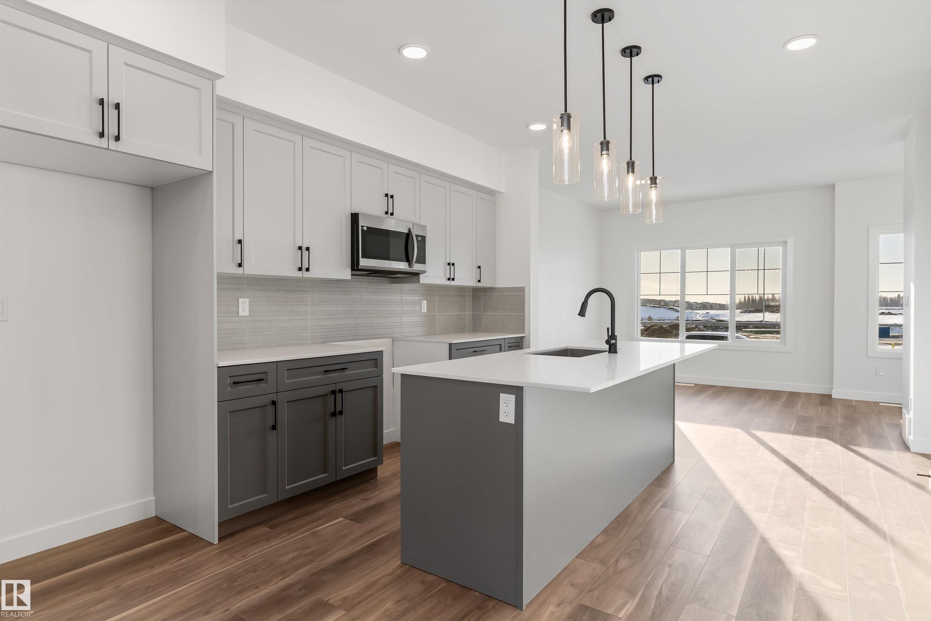 Photo 9 at 20816 40 Avenue NW, Edgemont, Edmonton