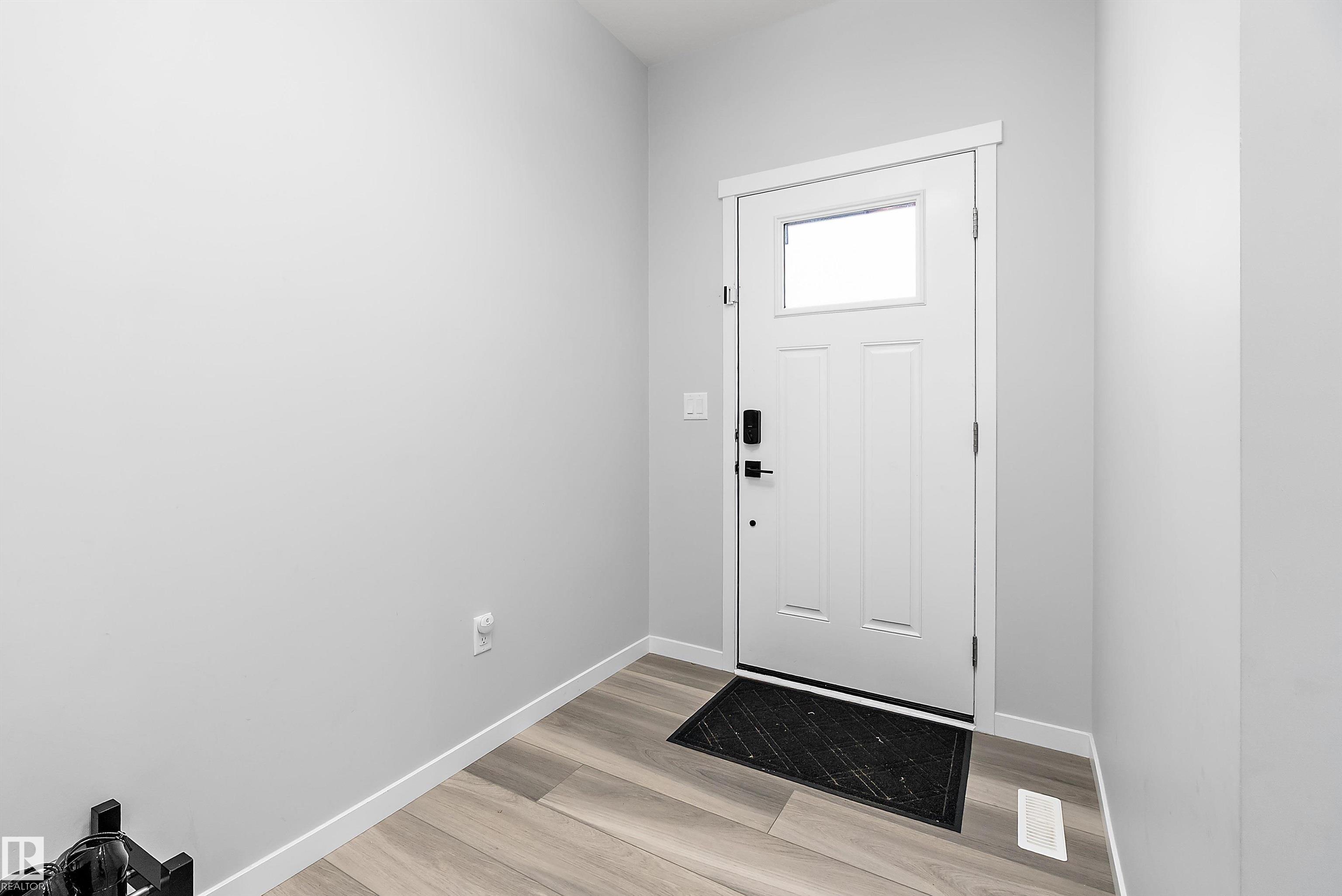 Photo 7 at 211 Caledon Crescent, Copperhaven, Spruce Grove