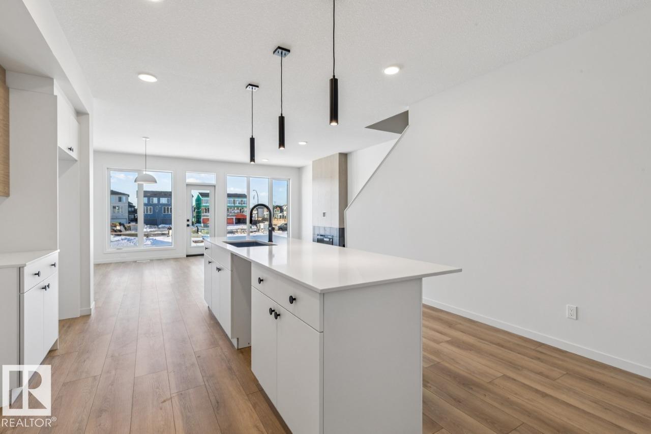 Picture for 320 30 ST SW