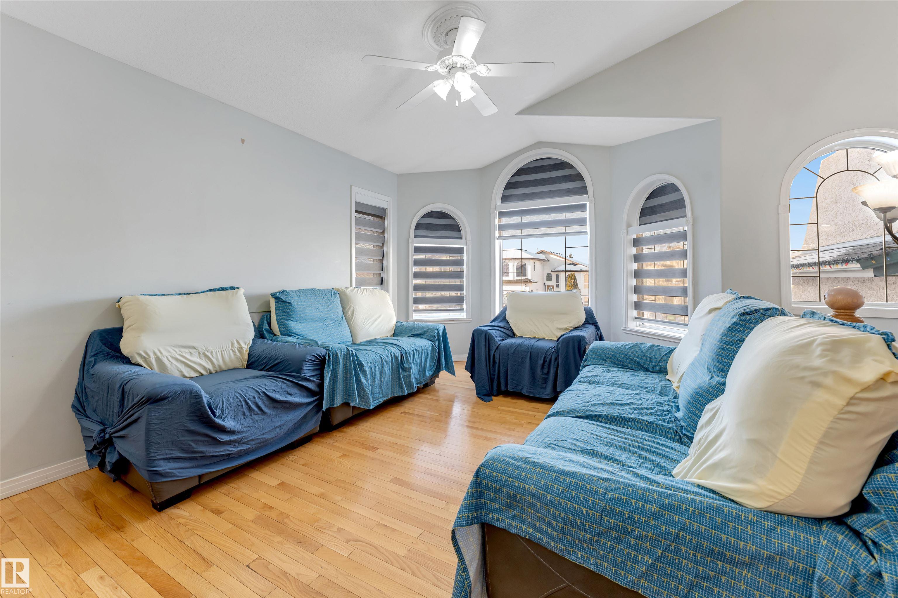 Photo 16 at 3139 34b Avenue NW, Wild Rose, Edmonton