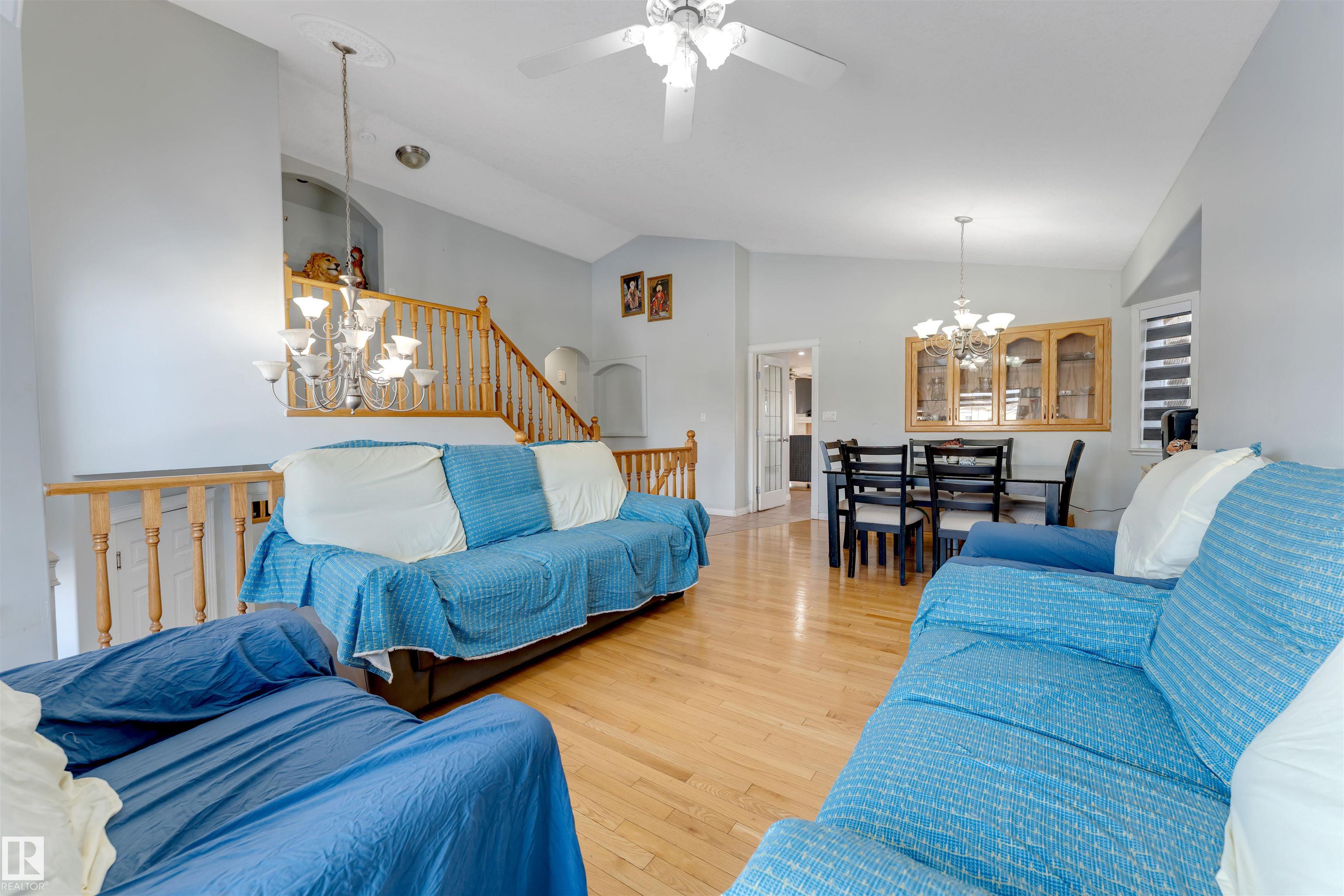 Photo 18 at 3139 34b Avenue NW, Wild Rose, Edmonton