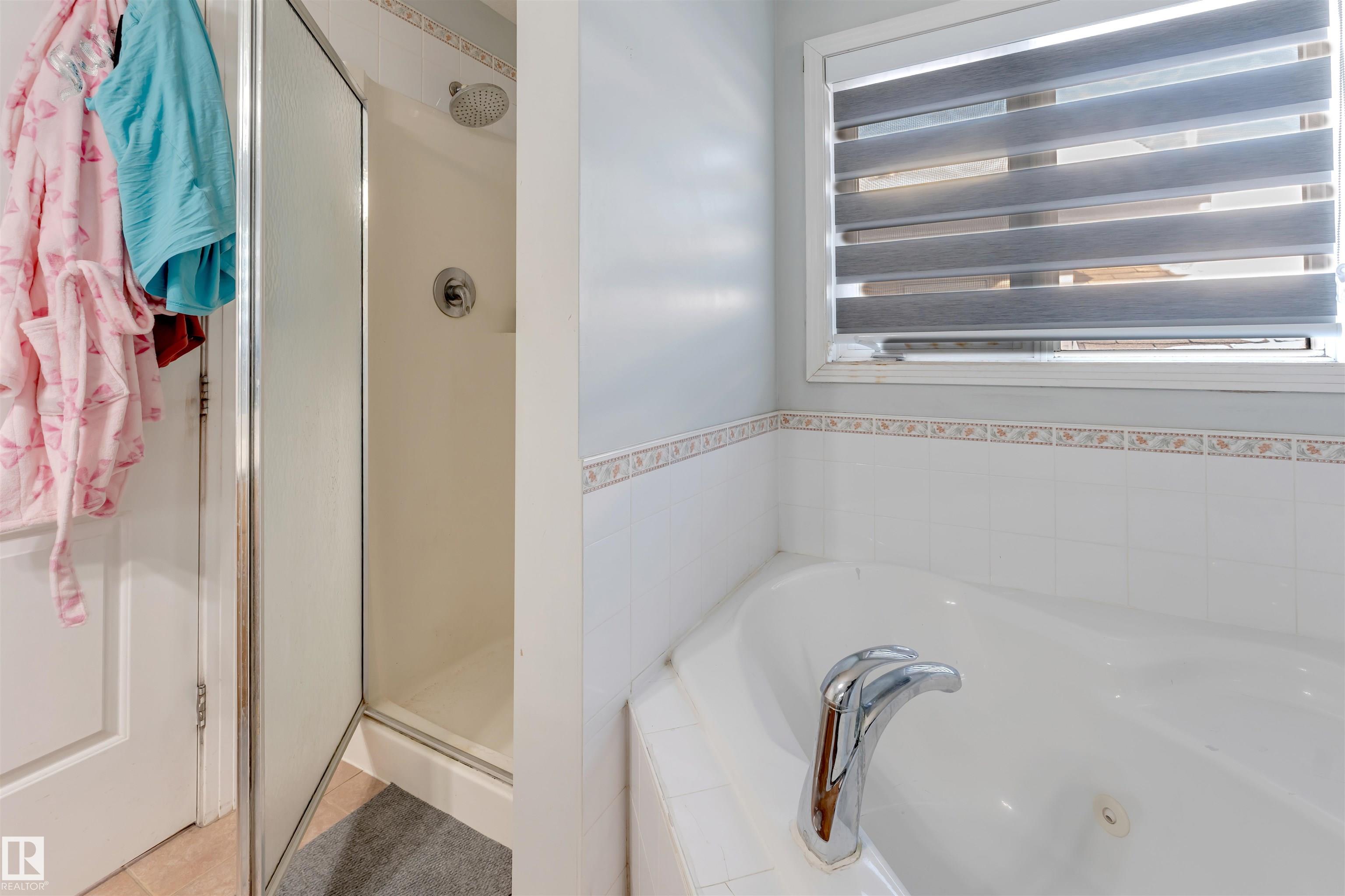 Photo 39 at 3139 34b Avenue NW, Wild Rose, Edmonton