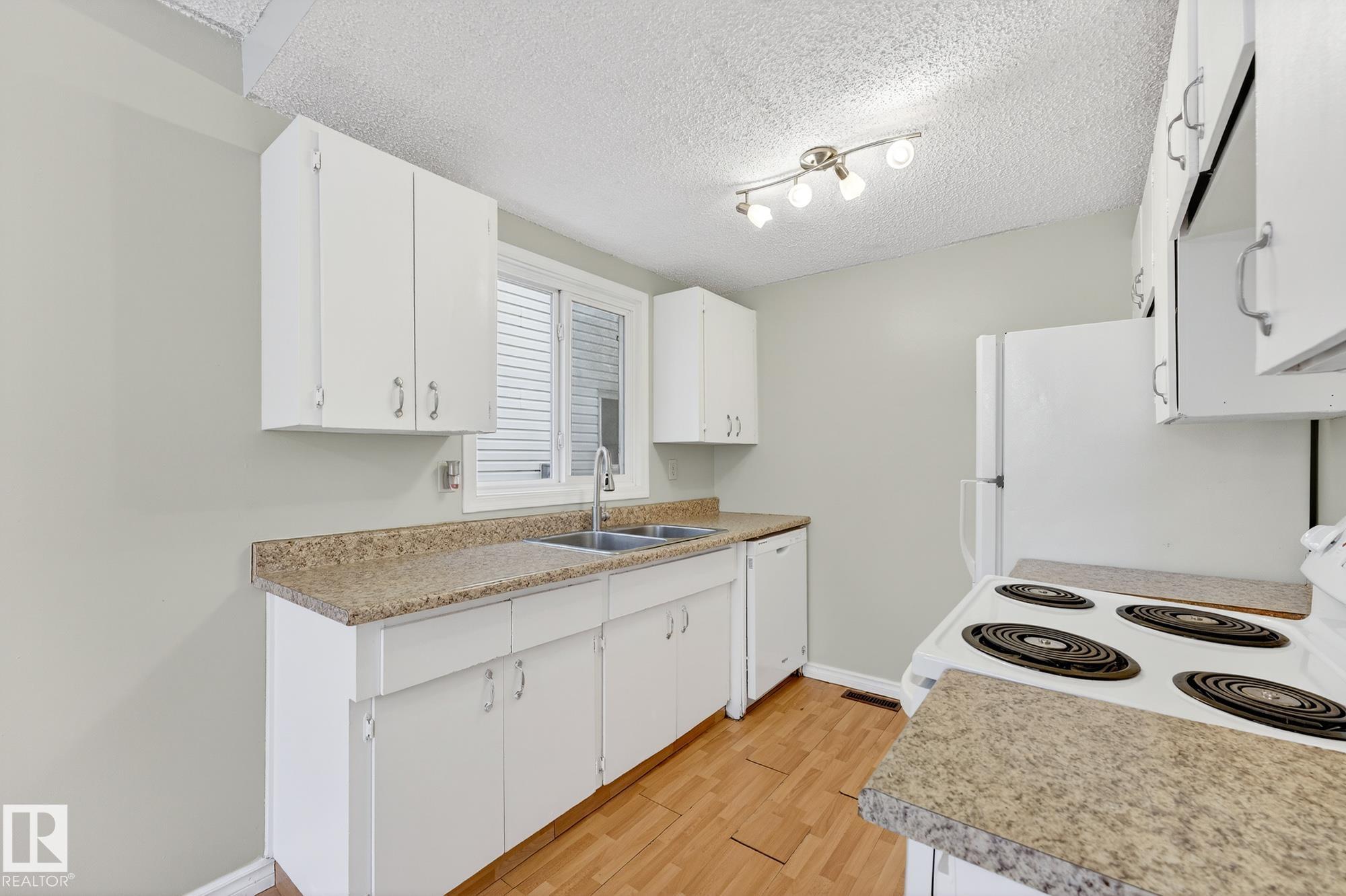 Photo 29 at 6605 180 Street NW, Ormsby Place, Edmonton