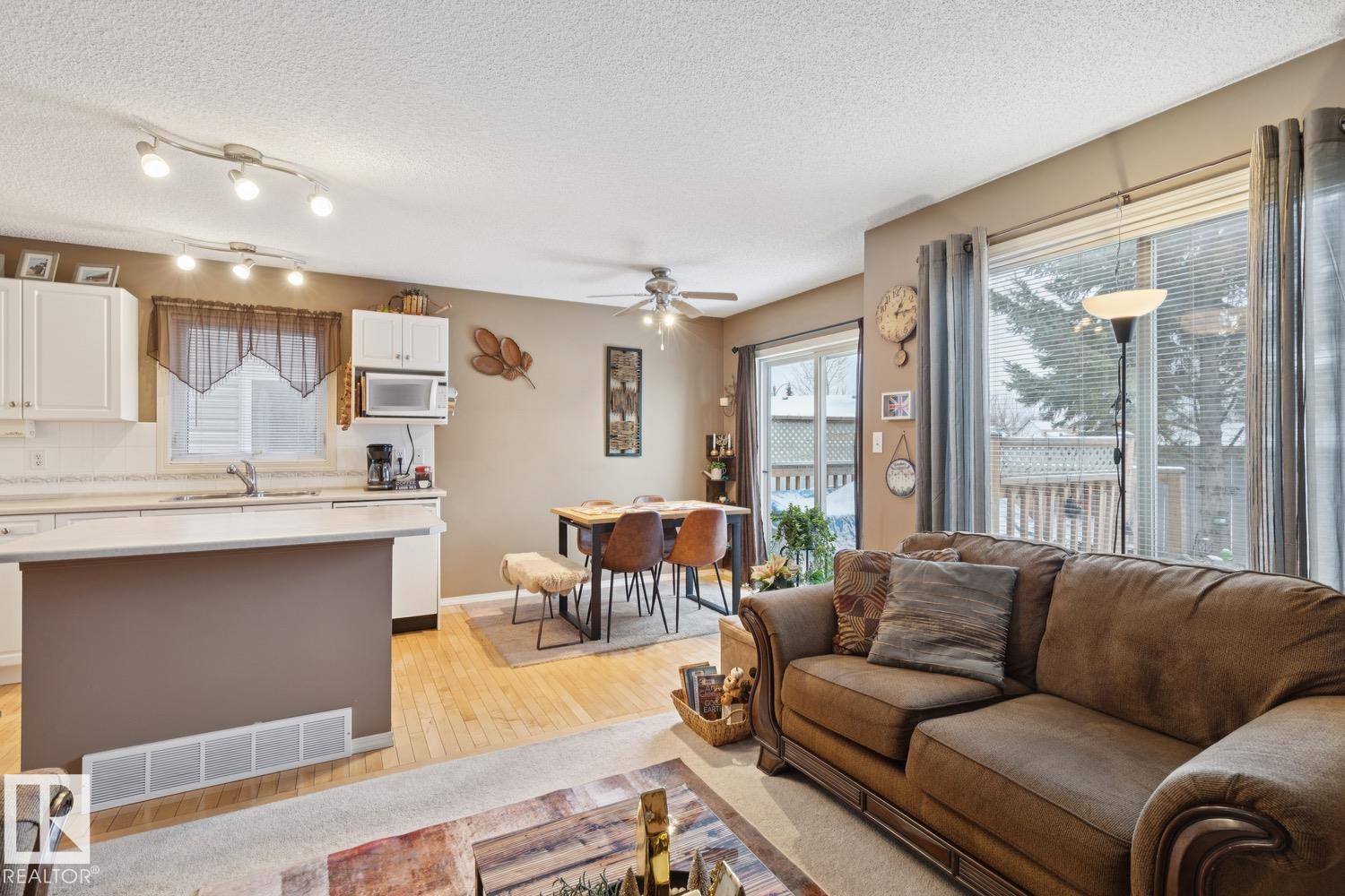 Photo 7 at 5 - 4020 21 Street NW, Larkspur, Edmonton