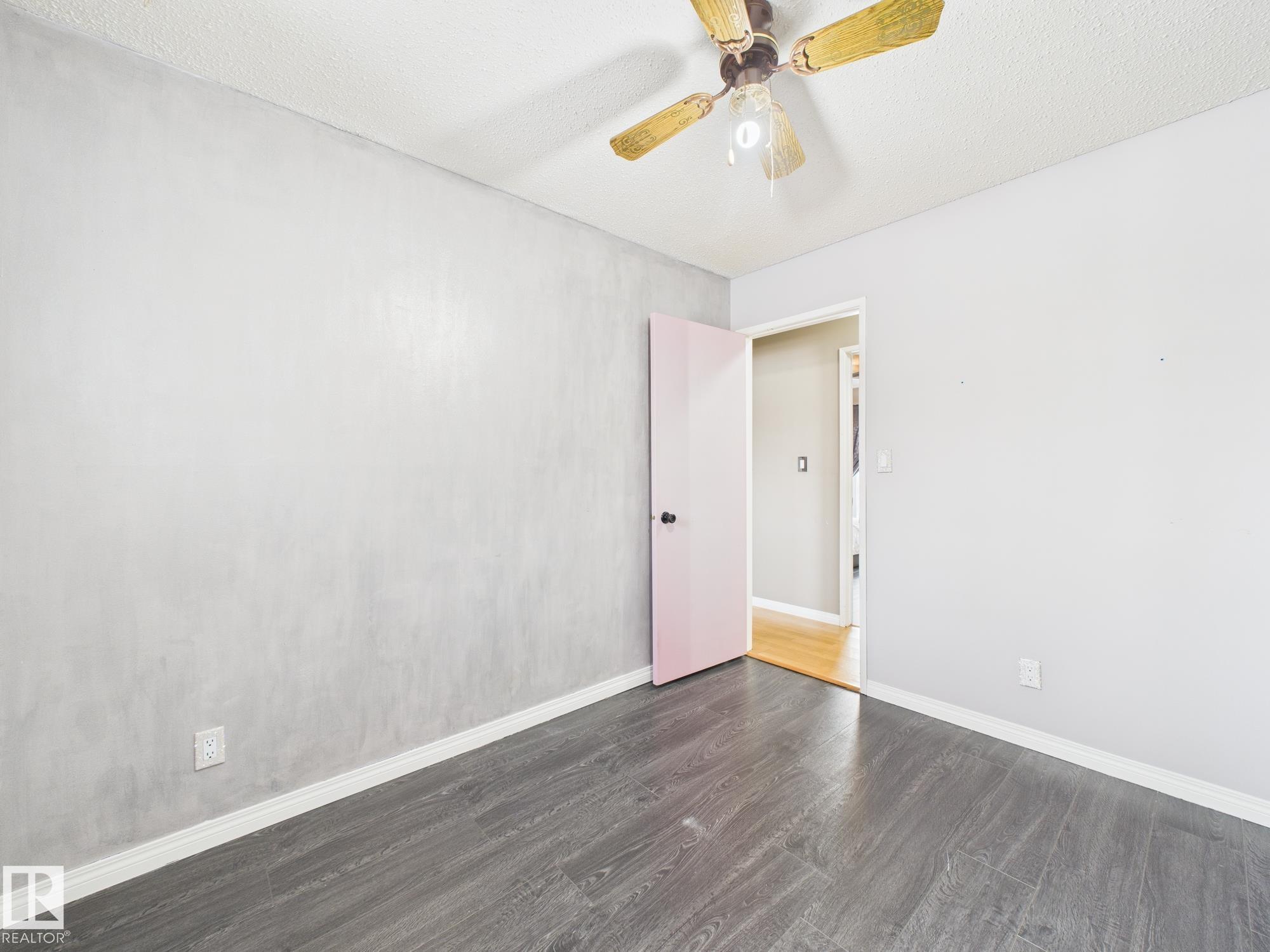 Photo 21 at 352 Huffman Crescent NW, Overlanders, Edmonton