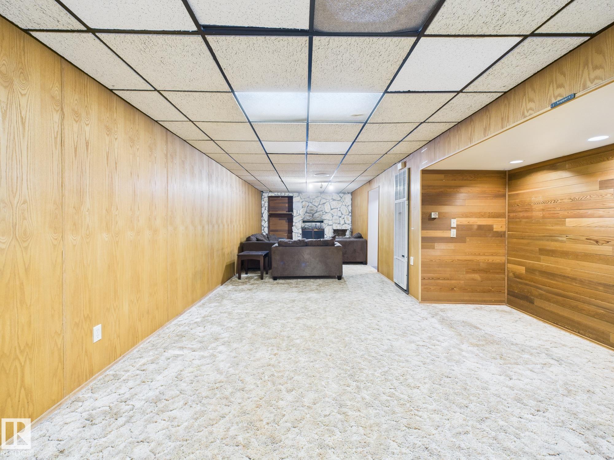 Photo 29 at 352 Huffman Crescent NW, Overlanders, Edmonton