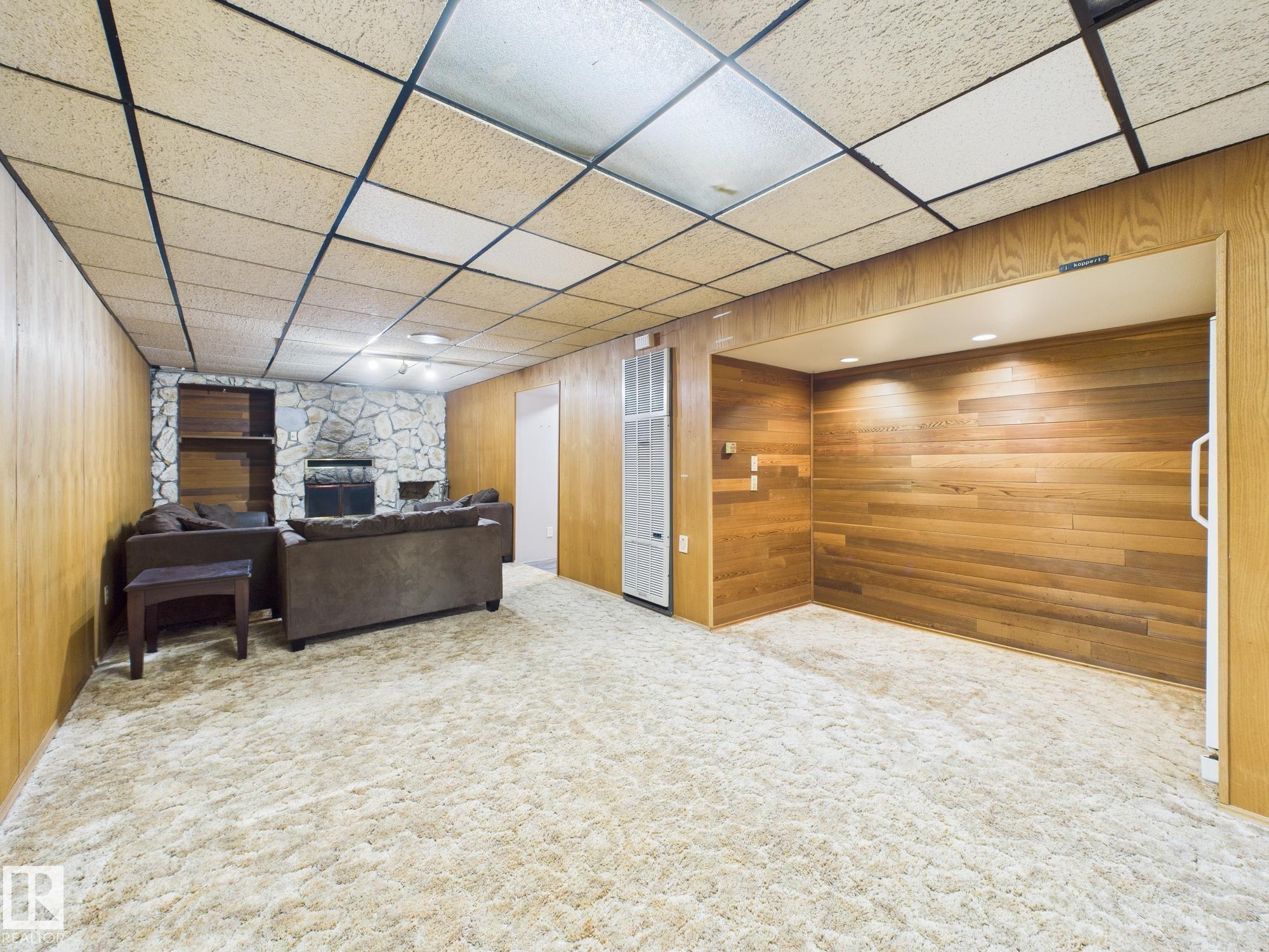 Photo 30 at 352 Huffman Crescent NW, Overlanders, Edmonton