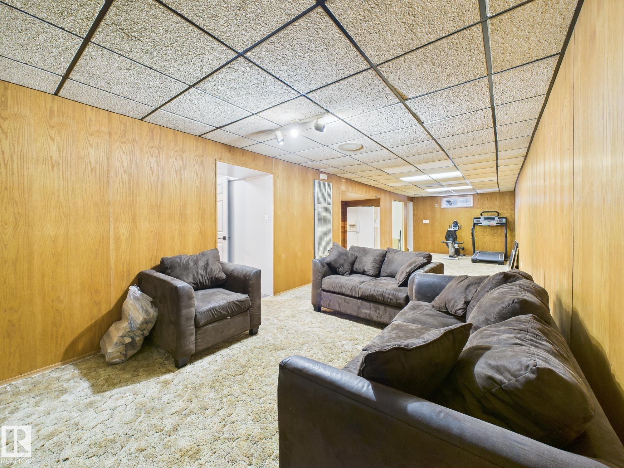 Photo 34 at 352 Huffman Crescent NW, Overlanders, Edmonton