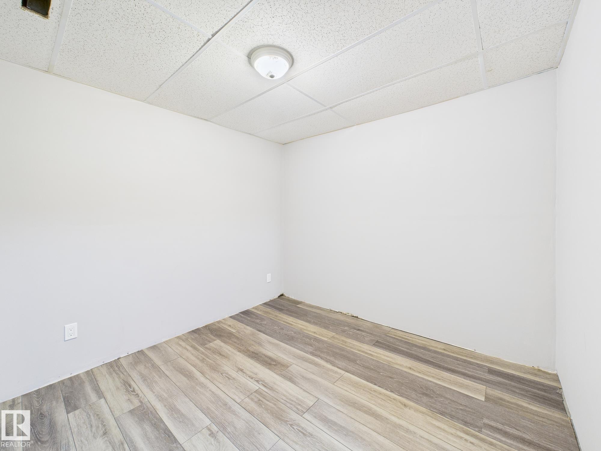 Photo 38 at 352 Huffman Crescent NW, Overlanders, Edmonton