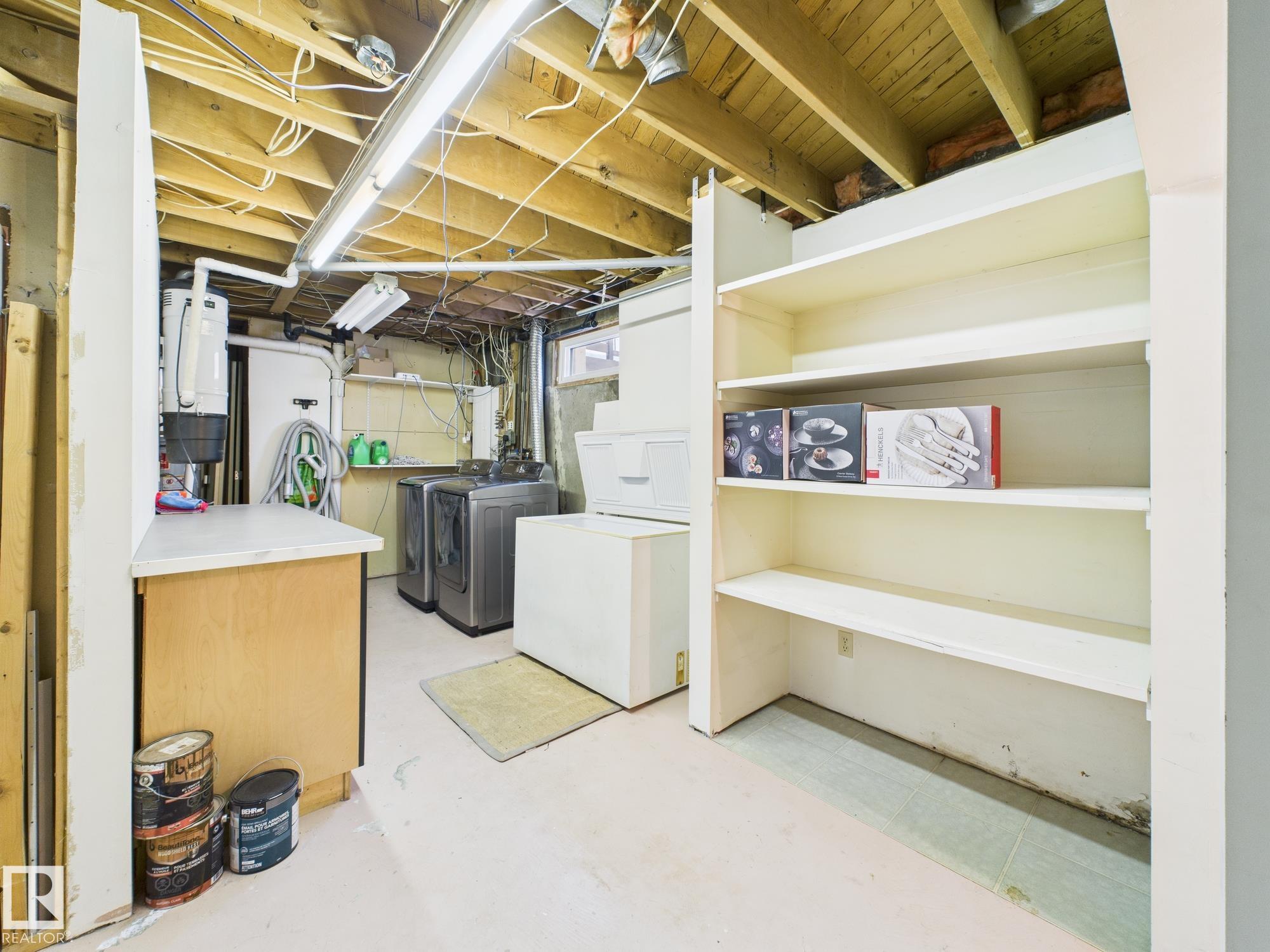 Photo 40 at 352 Huffman Crescent NW, Overlanders, Edmonton