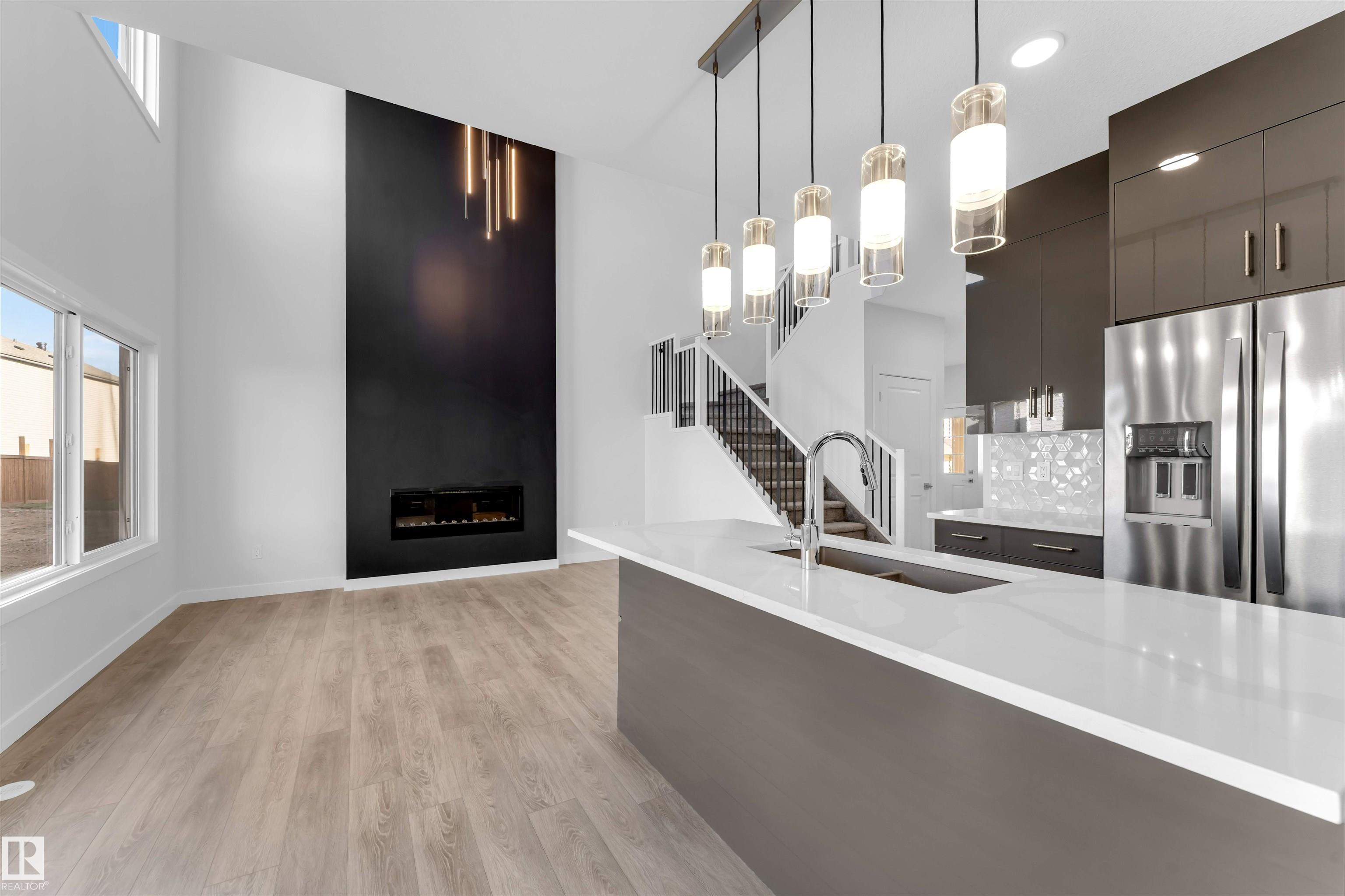 Photo 14 at 935 18 Avenue NW, Aster, Edmonton