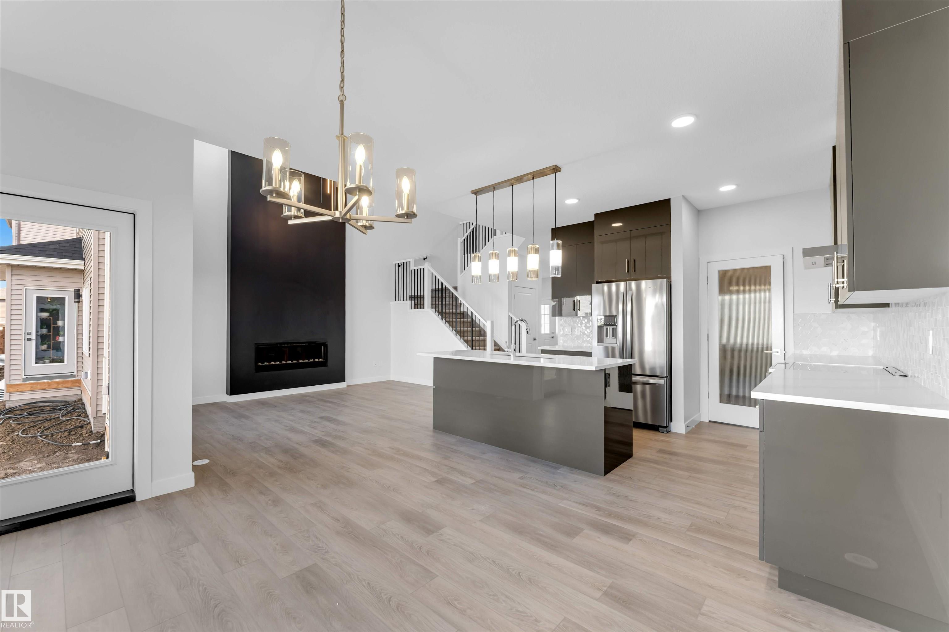 Photo 16 at 935 18 Avenue NW, Aster, Edmonton