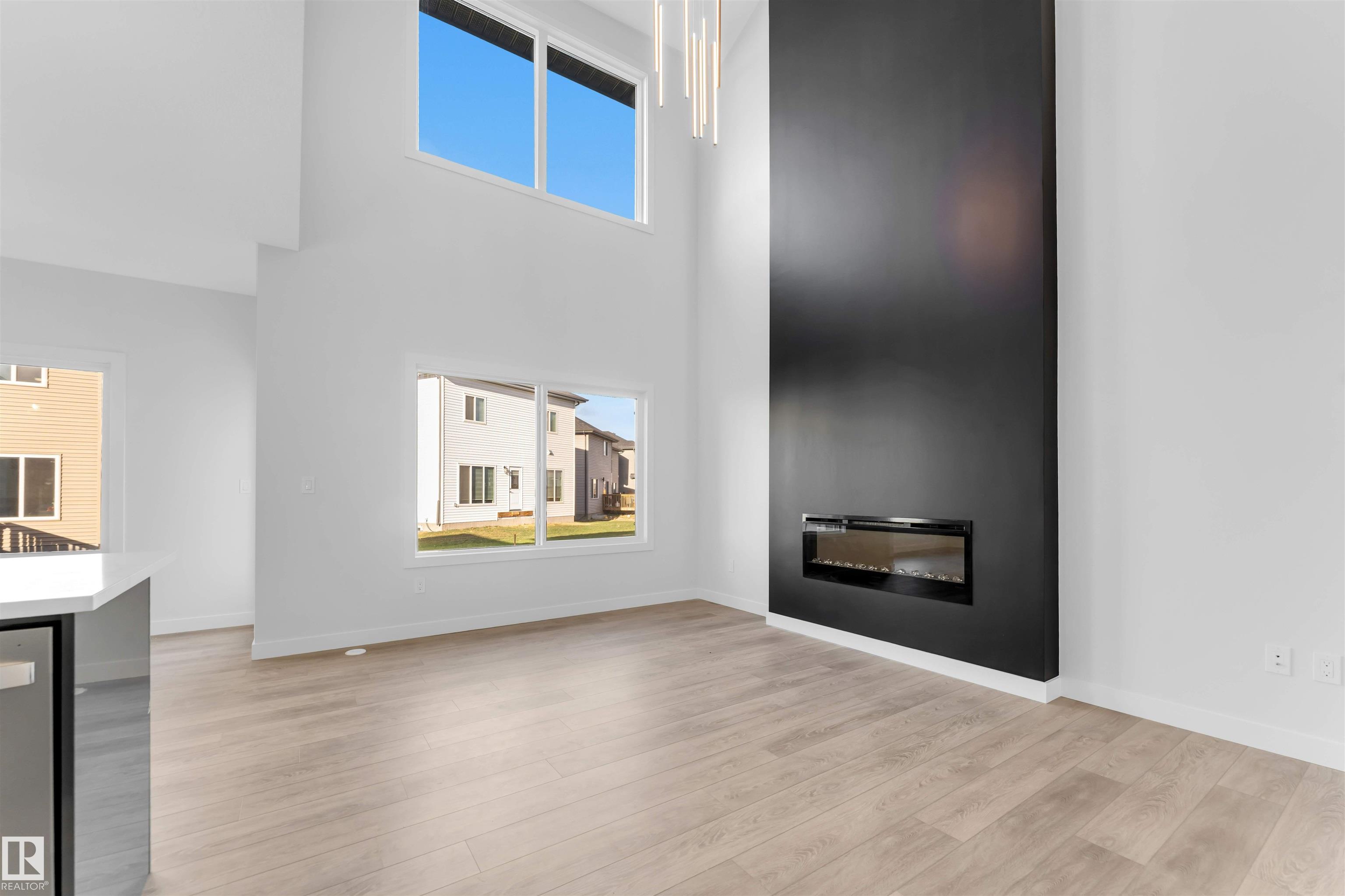 Photo 19 at 935 18 Avenue NW, Aster, Edmonton