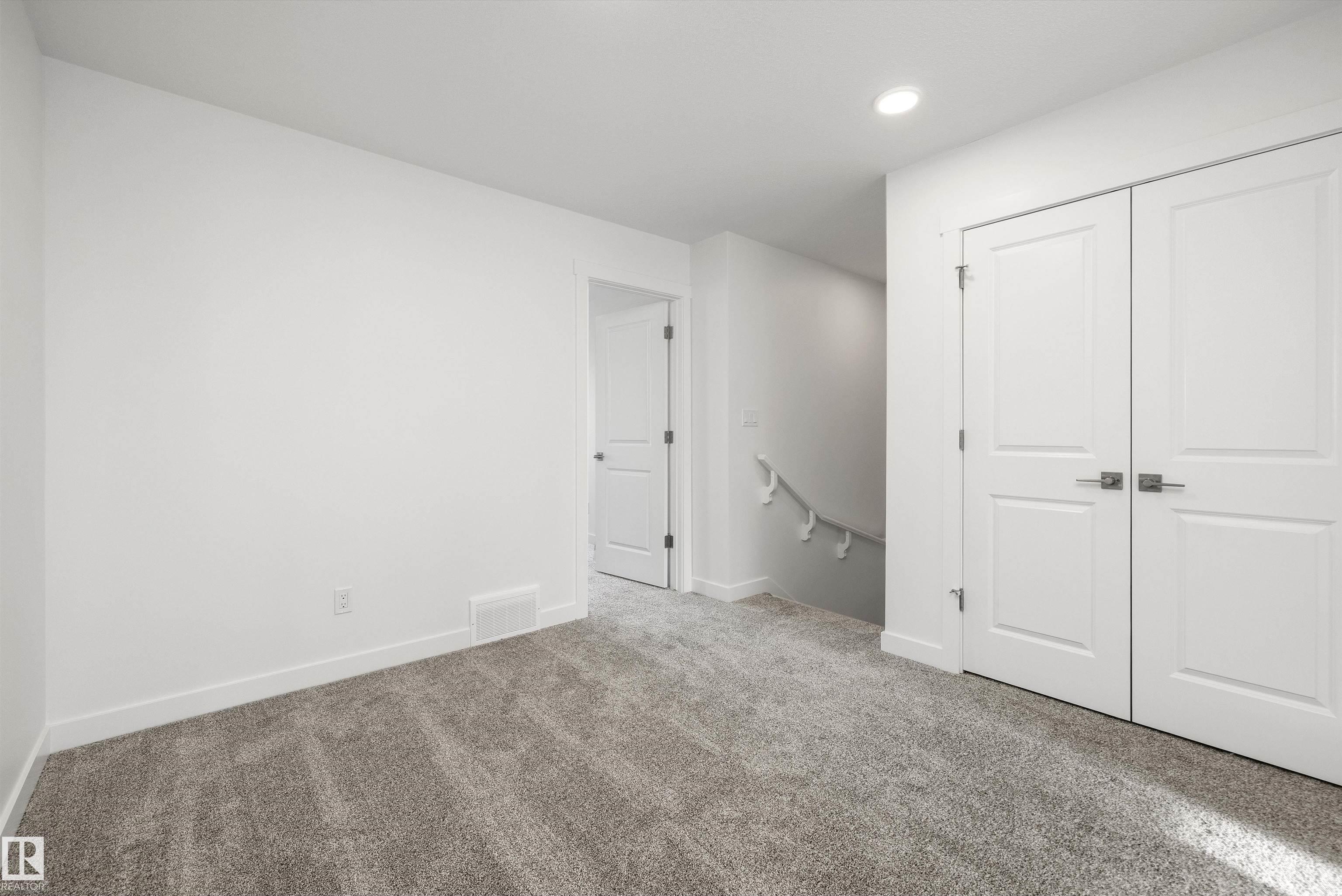 https://zimg.paragon.ice.com/ParagonImages/Property/PM/RAE/225384179/26/0/0/43a95ec06cdc2eb40a1d4b83dbbf50e3/1/5297328a96aa5bb4f057f8caedabcf75/225384179-30a6d8f2-691d-4c5f-972c-bee63f04d848.JPG