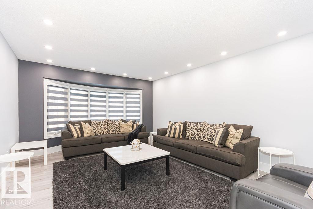 Picture for 15828 98 ST NW