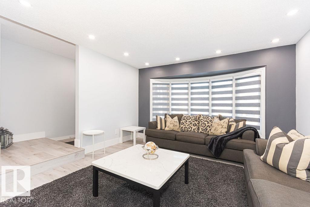 Picture for 15828 98 ST NW