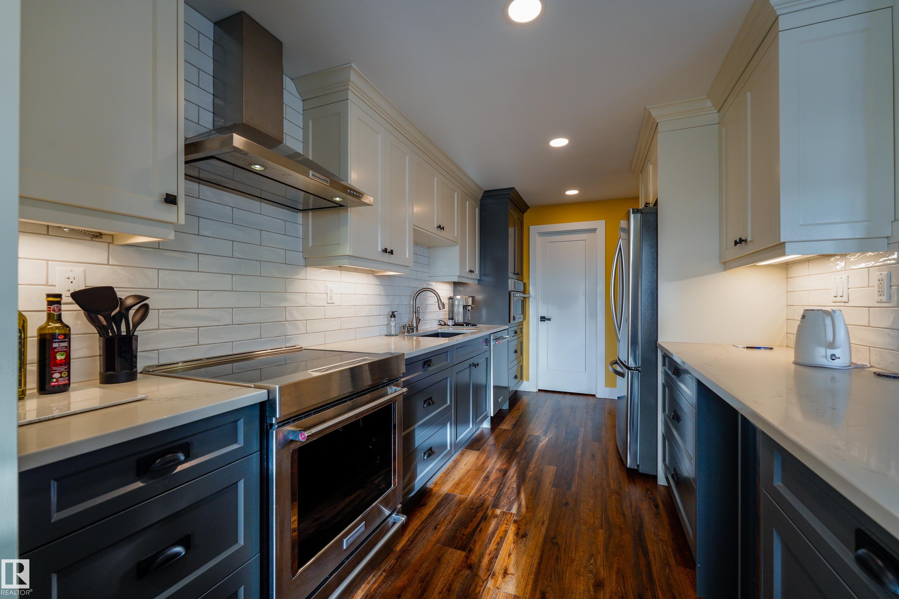 Picture for #602 11710 100 AV NW