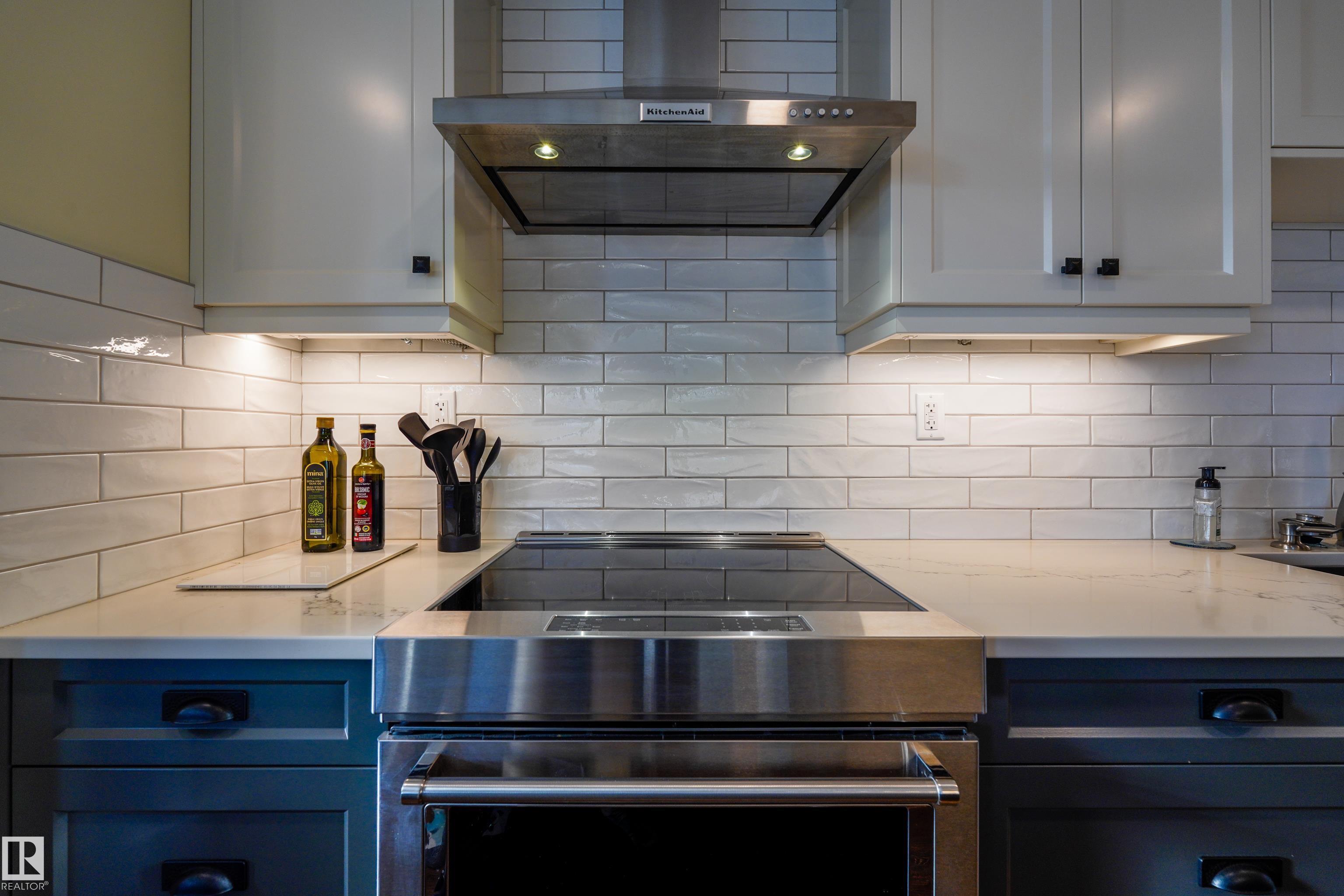 Picture for #602 11710 100 AV NW