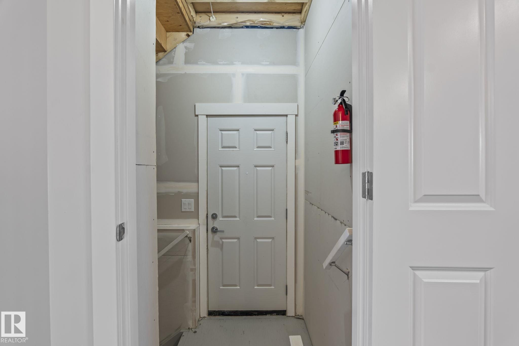 Photo 21 at 5112 69 Street, Elan, Beaumont