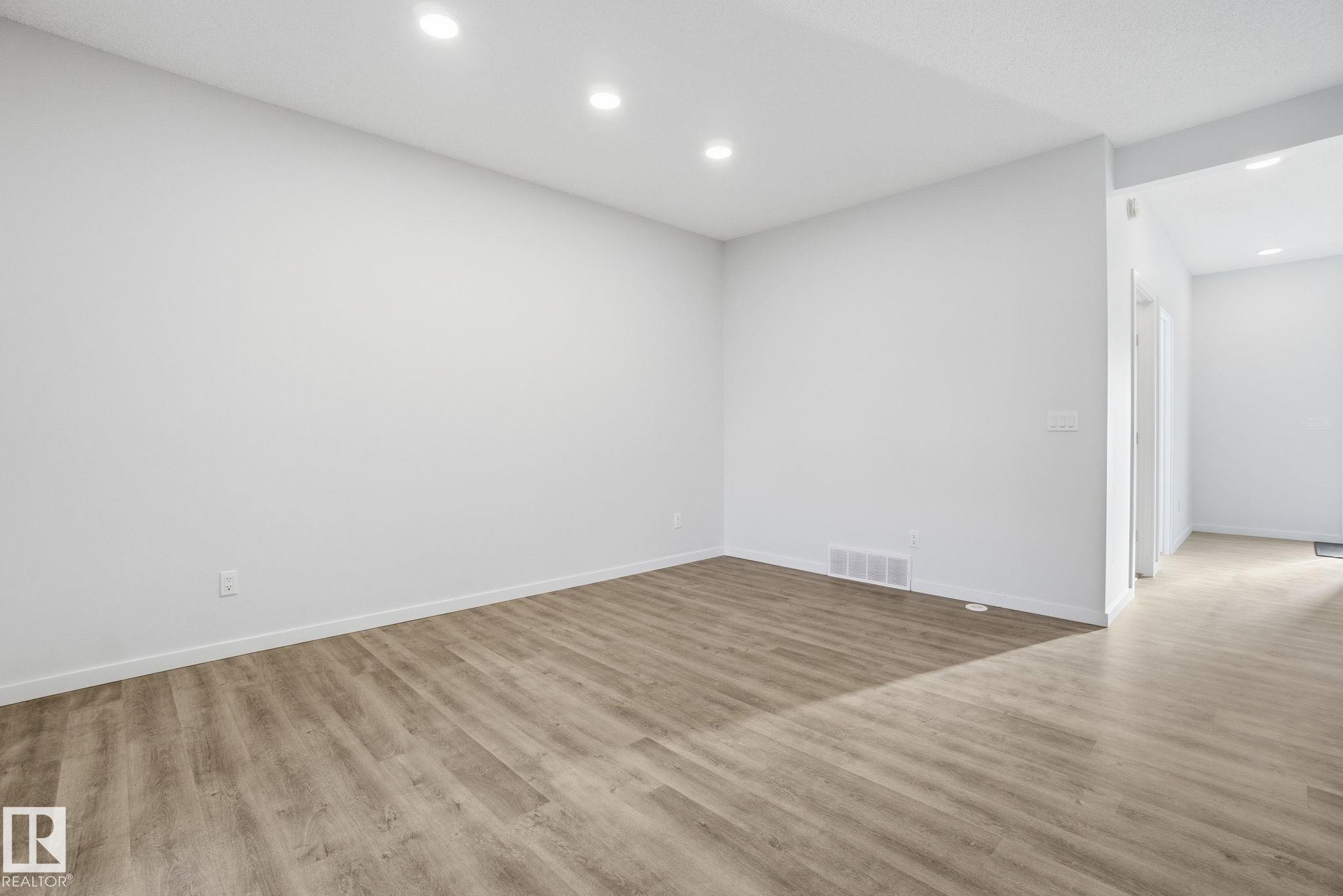 Photo 13 at 2479 Kelly Circle SW, Keswick, Edmonton