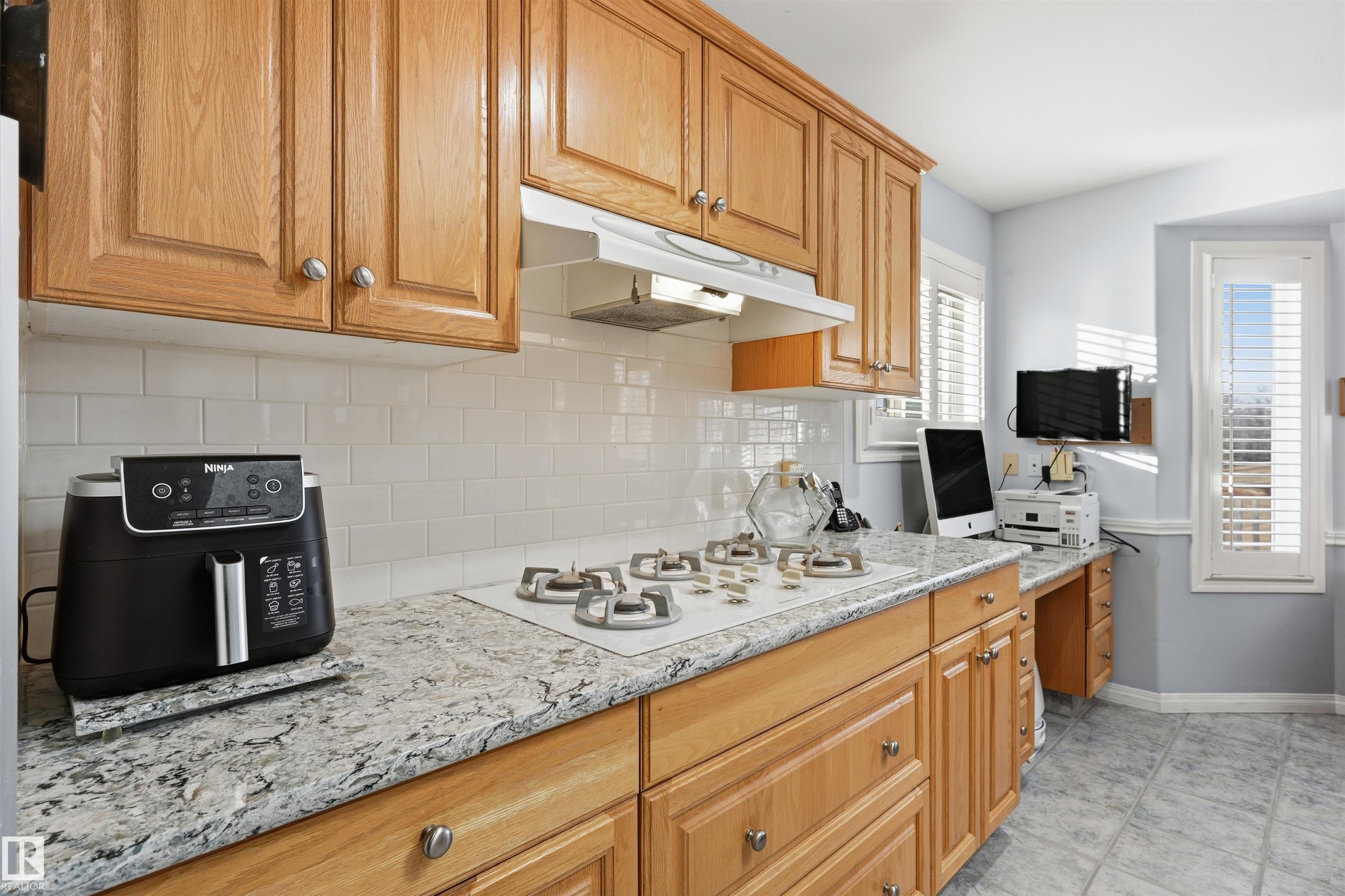 Photo 14 at 370 - 50247 Rge Rd 232, Scottsdale Estates, Rural Leduc County