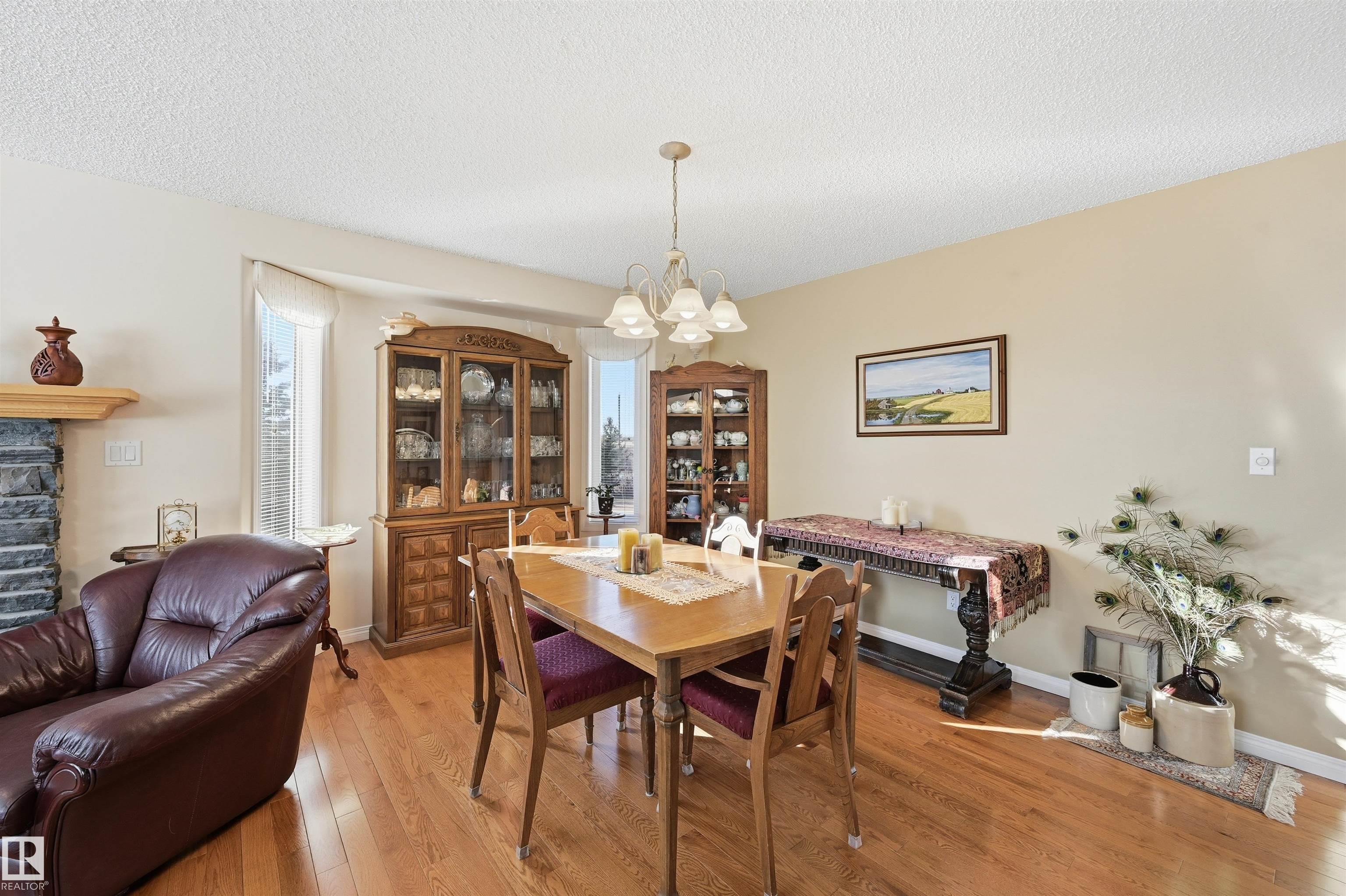 Photo 9 at 370 - 50247 Rge Rd 232, Scottsdale Estates, Rural Leduc County