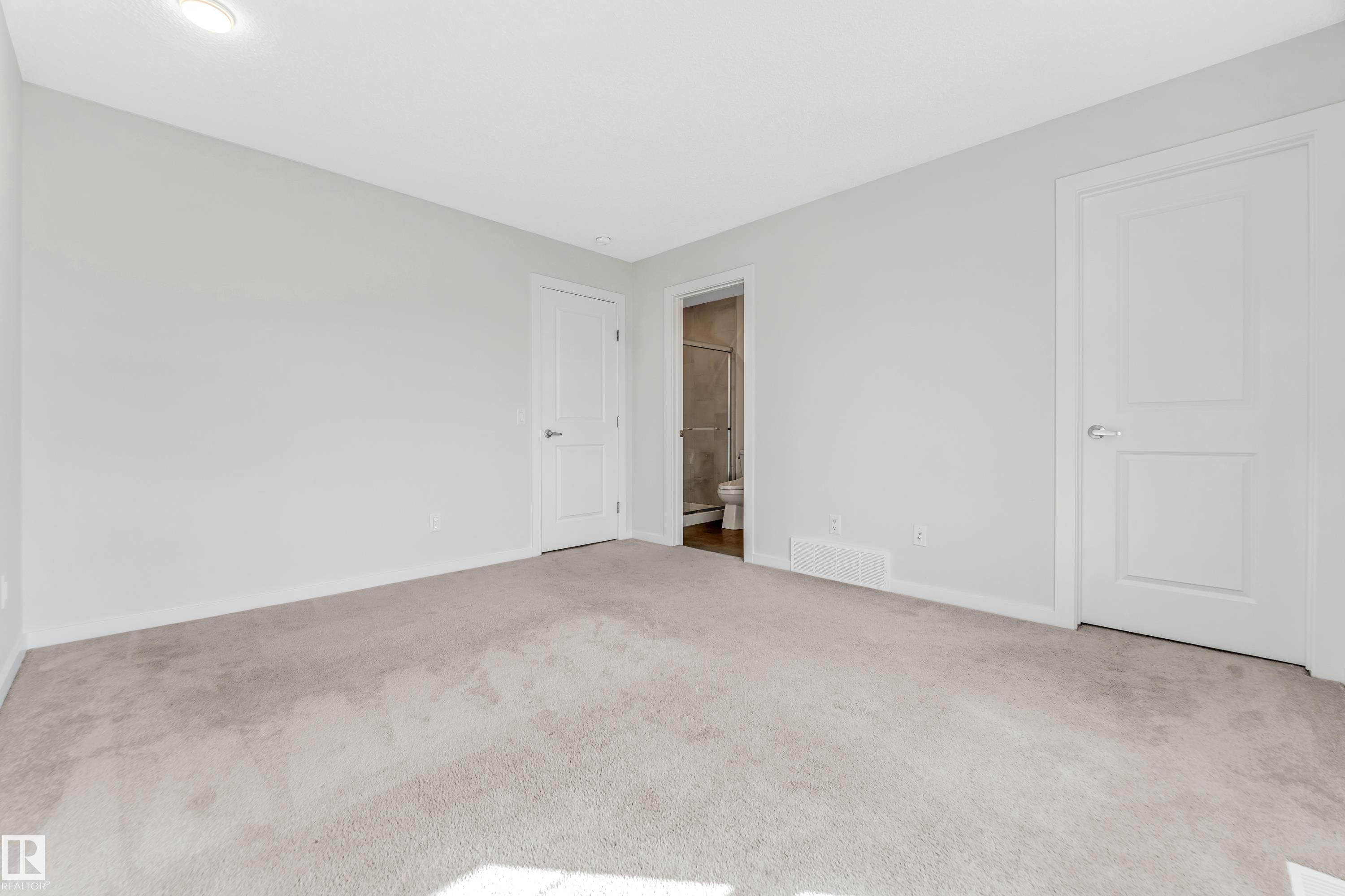 Photo 18 at 2095 Maple Road NW, Maple Crest, Edmonton