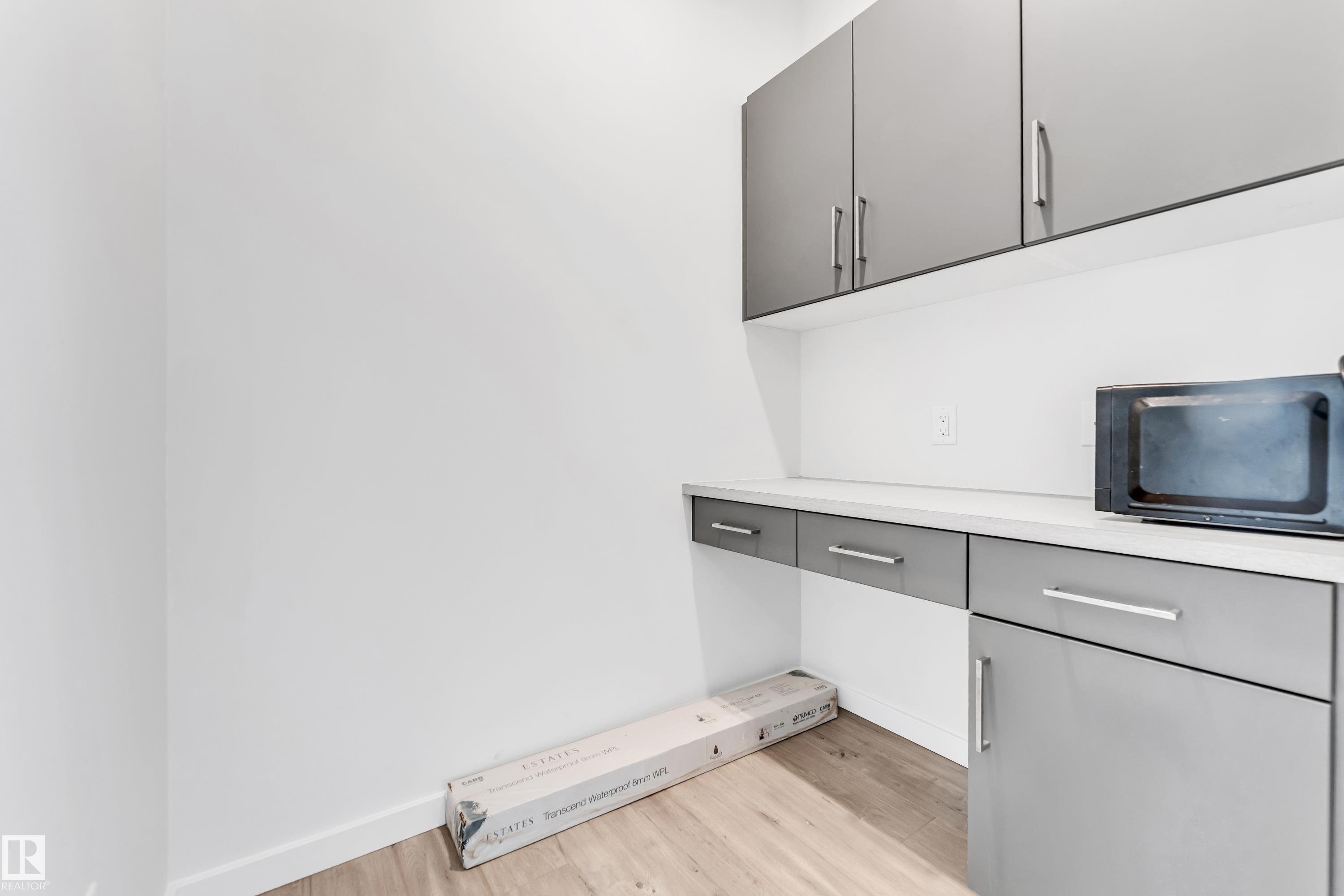 Photo 8 at 2095 Maple Road NW, Maple Crest, Edmonton