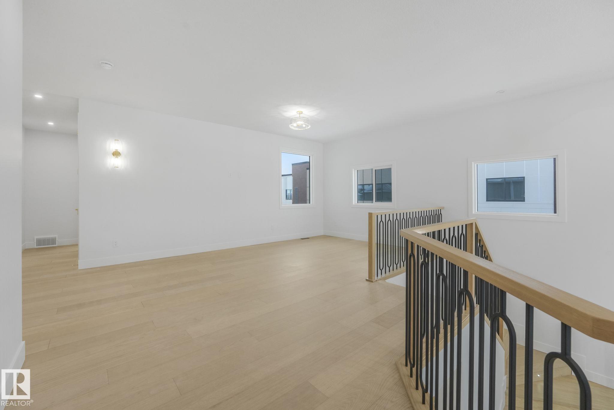 Photo 35 at 1 Birkshire Crescent, Hillshire, Sherwood Park